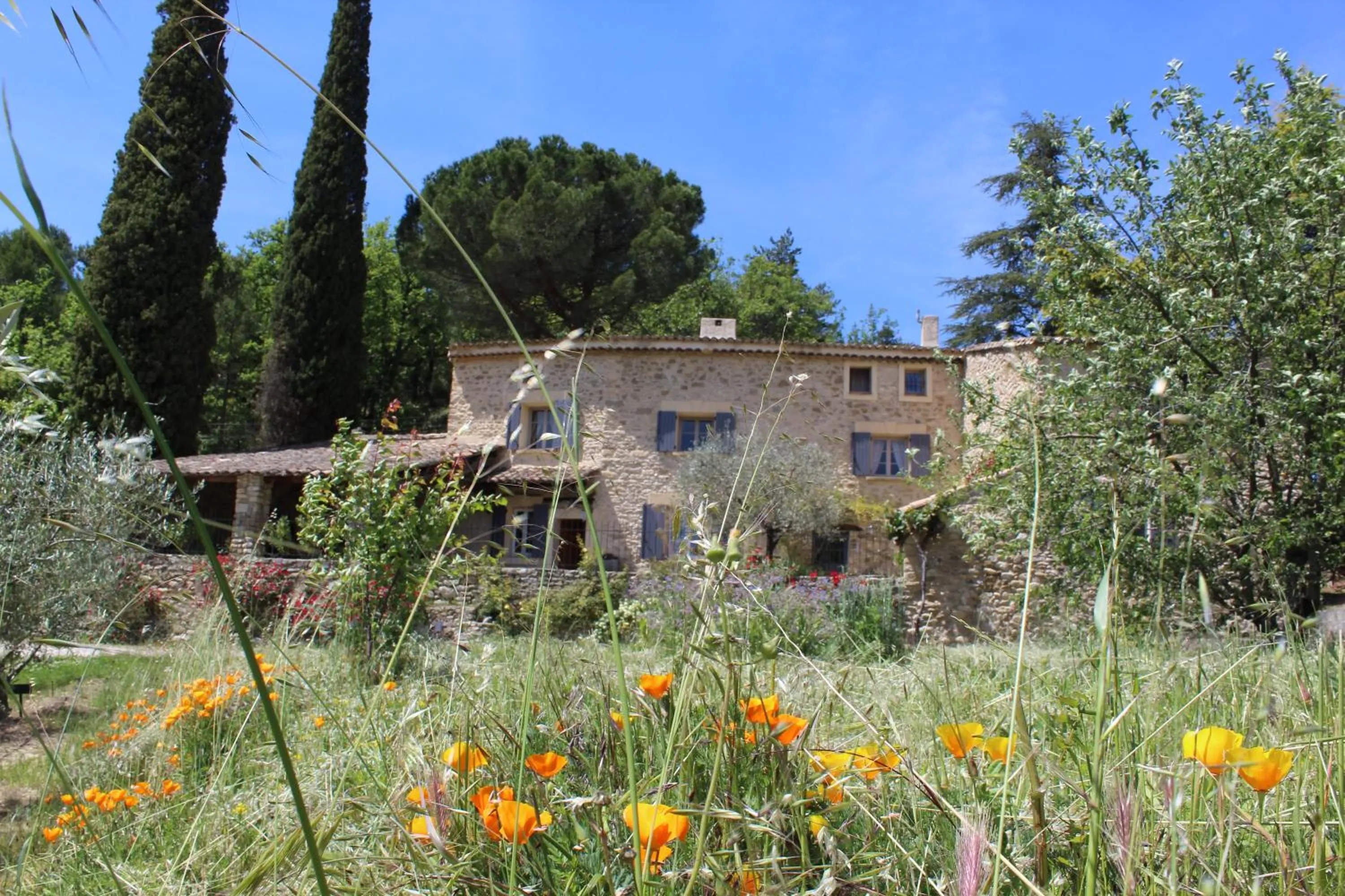 Facade/entrance in Les Logis de Paban