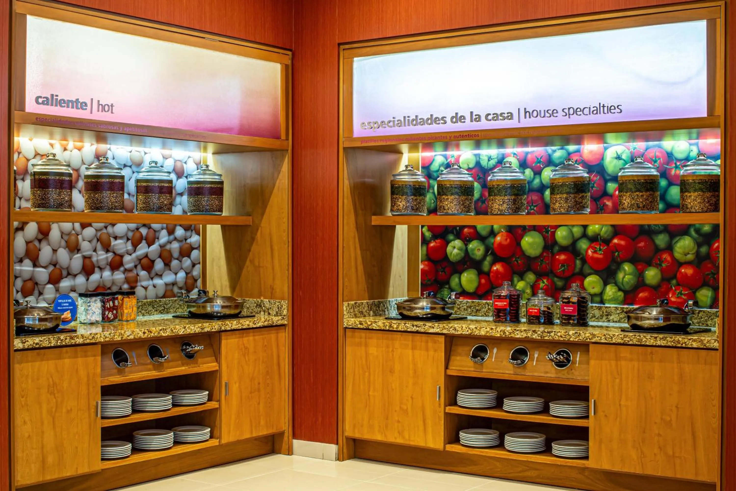 Breakfast in Hampton by Hilton Guadalajara Expo