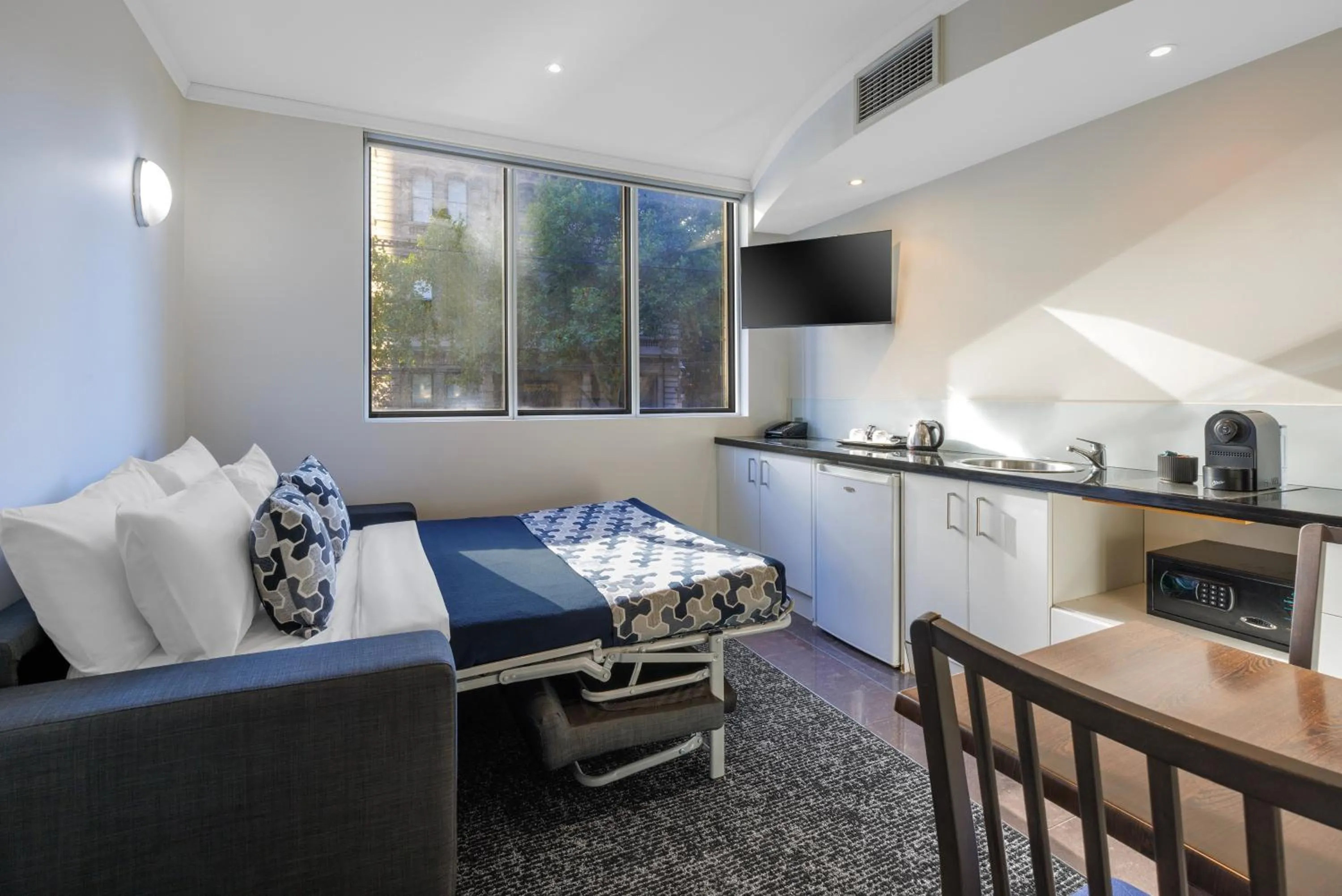 Bedroom in Great Southern Hotel Melbourne