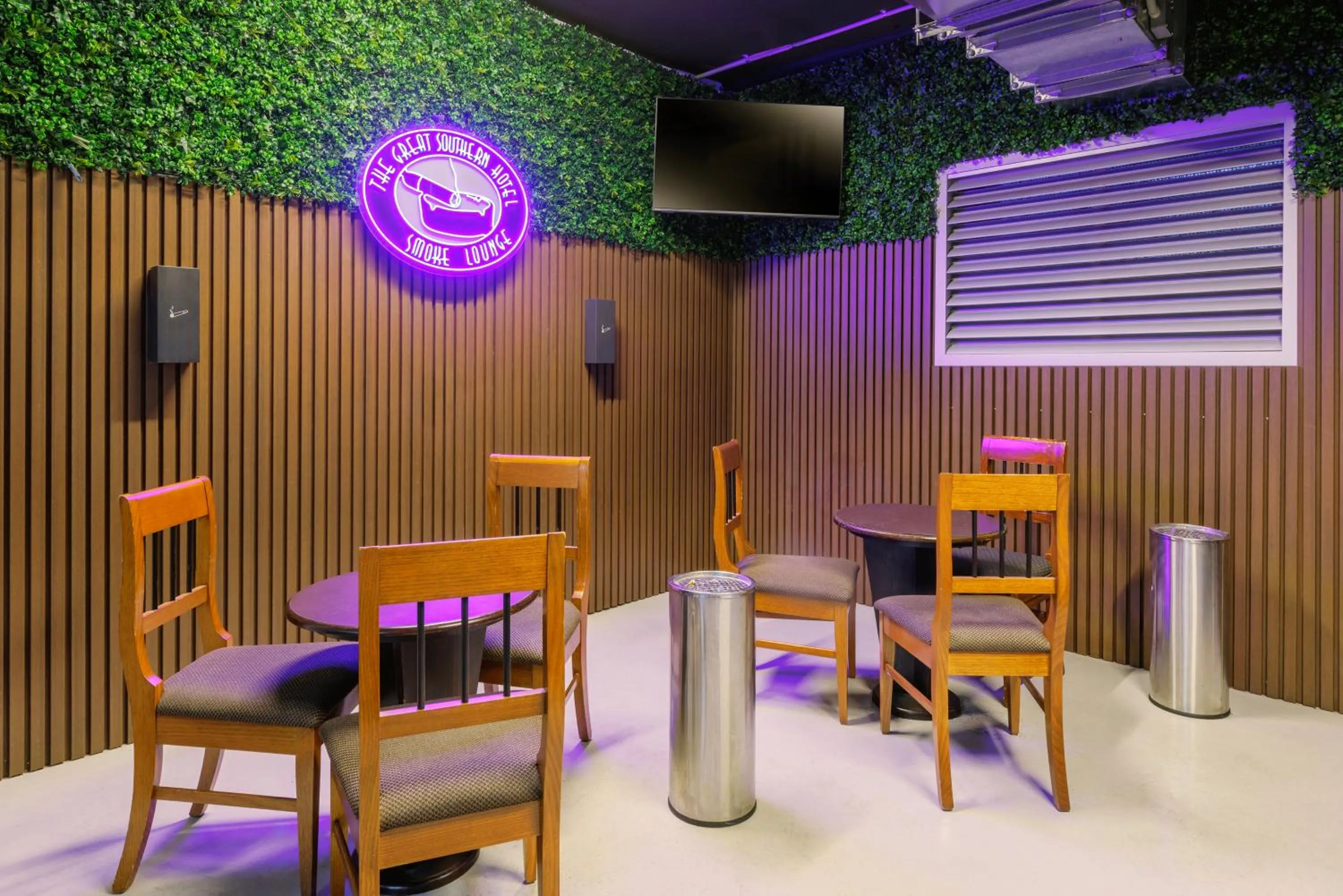 Property building in Great Southern Hotel Melbourne