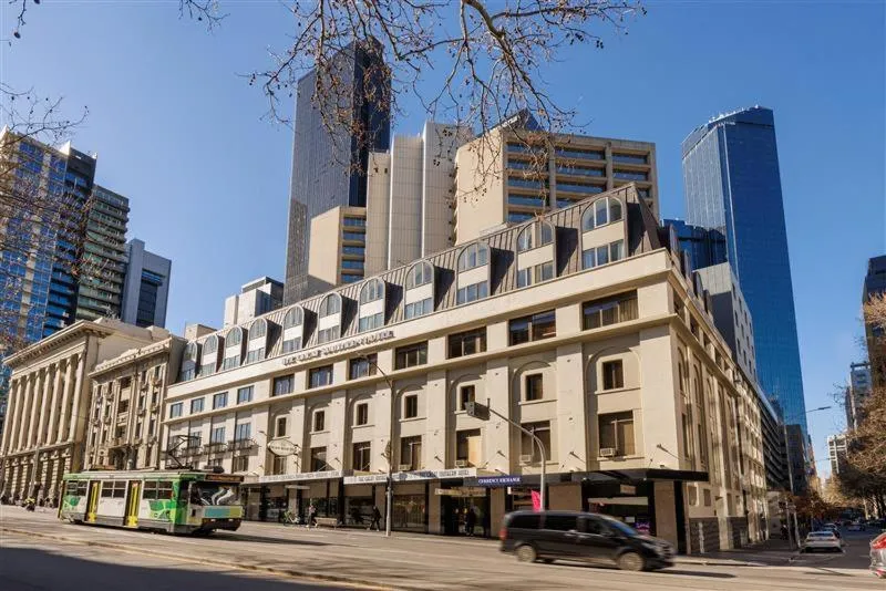 Facade/entrance in Great Southern Hotel Melbourne