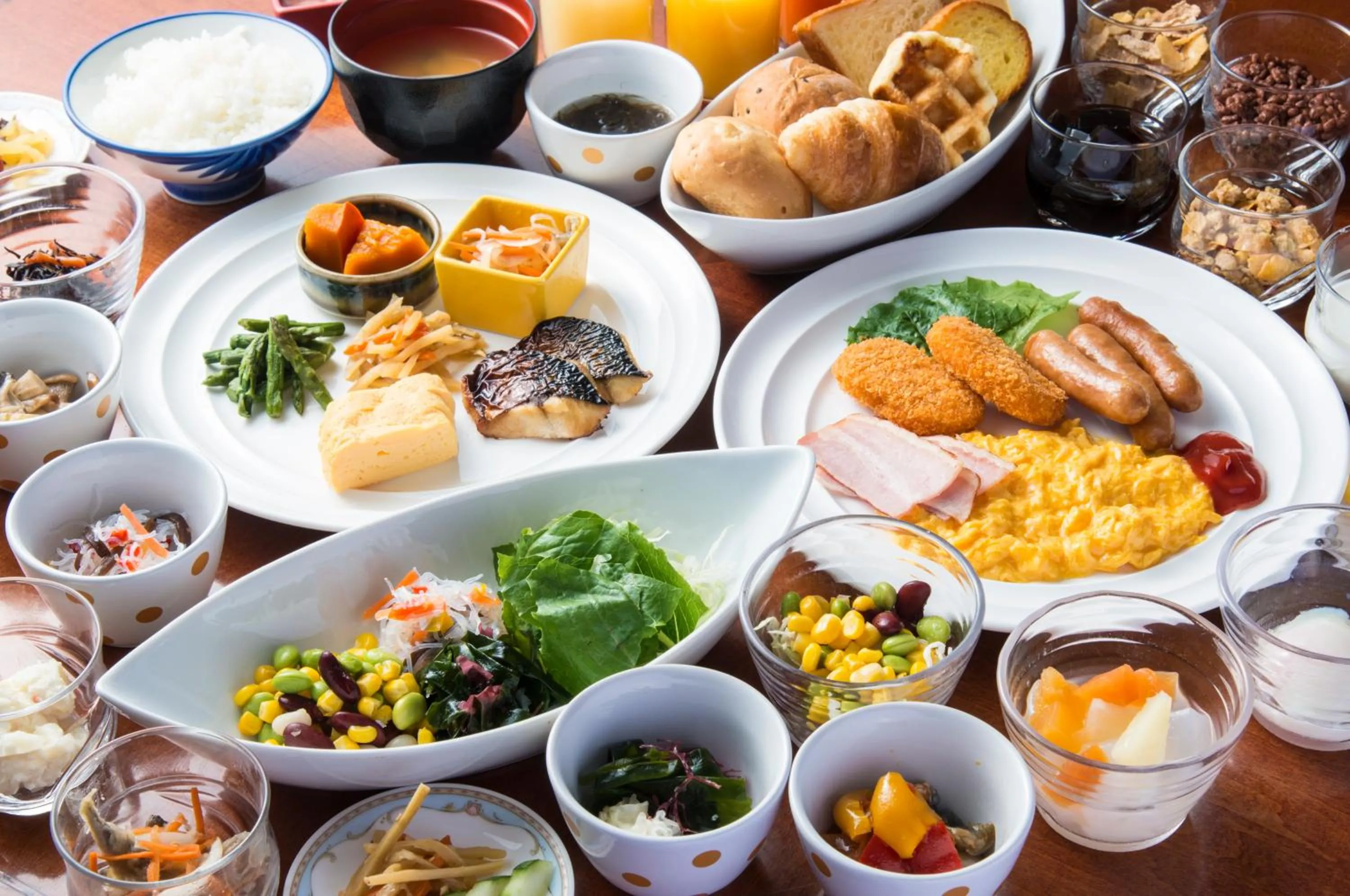 Buffet breakfast in Kanazawa New Grand Hotel Premier