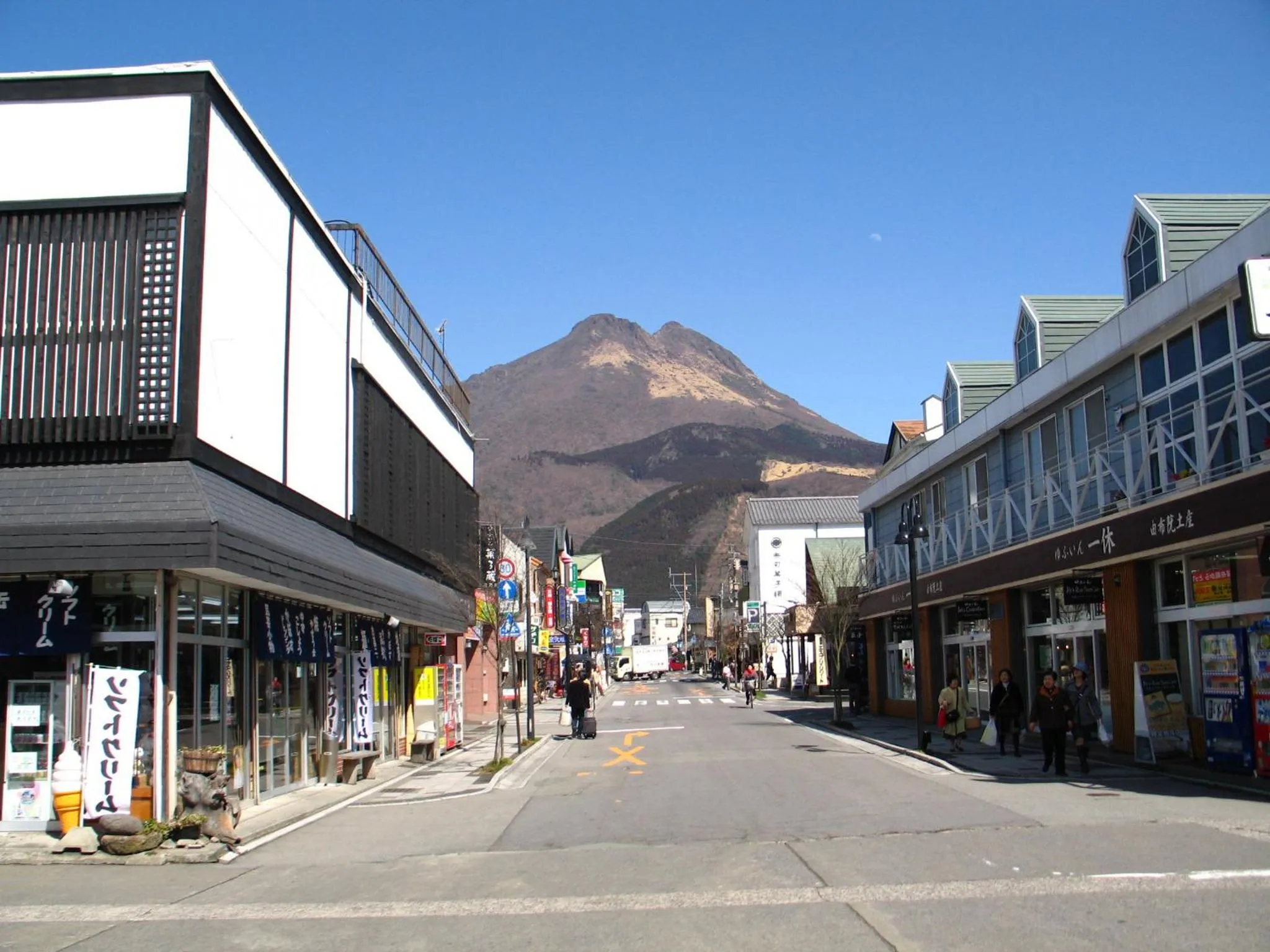 Area and facilities in Yufuin Country Road Youth Hostel