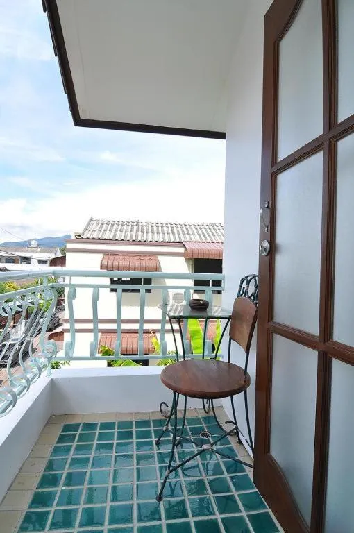 Balcony/Terrace in Sripat Guesthouse SHA Extra Plus