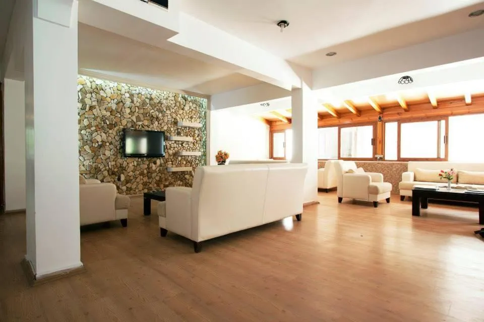 Seating area in Koz Eren Otel Çeşme