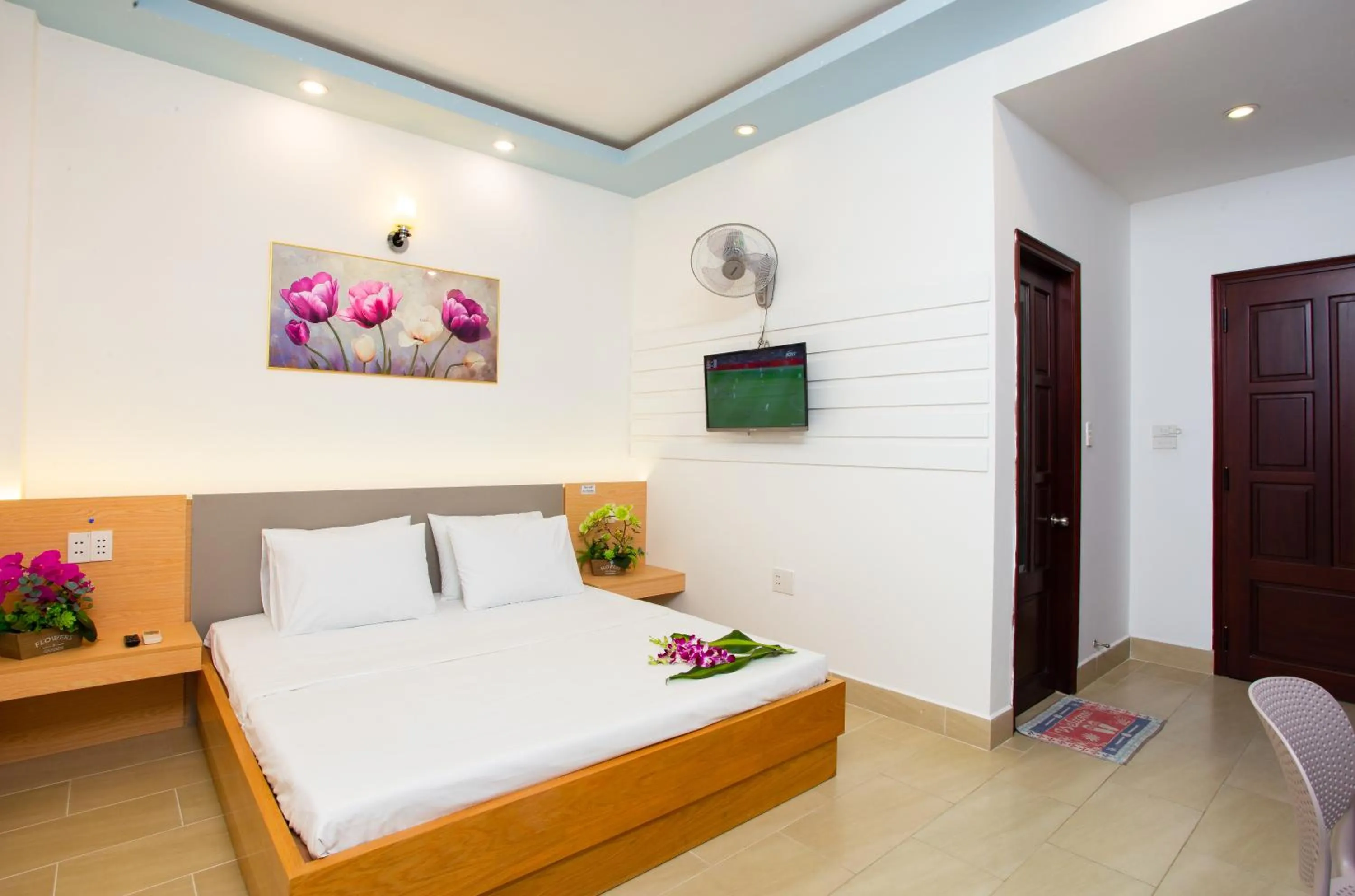 Bedroom, Bed in Gold Stars Hotel