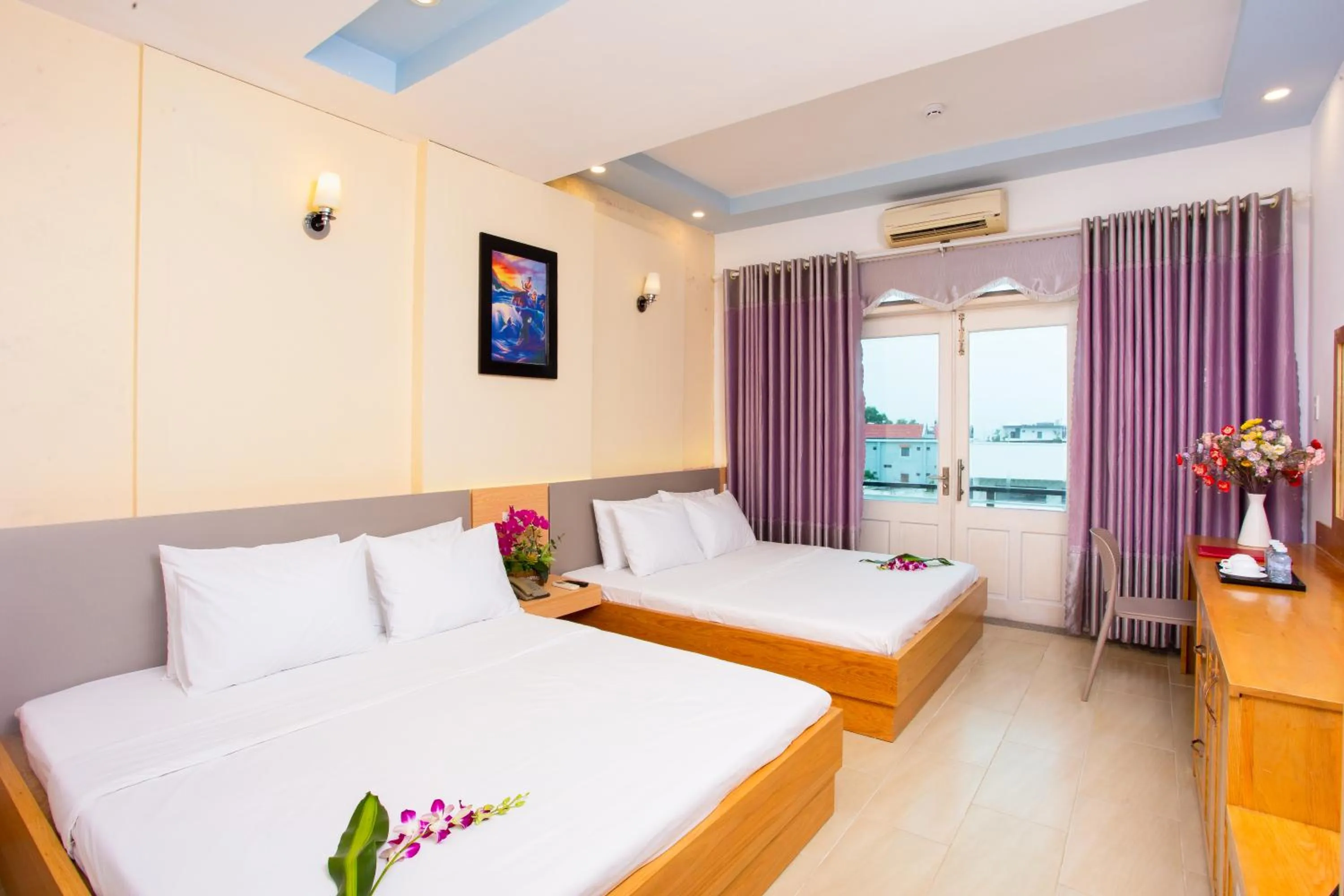 Bedroom, Bed in Gold Stars Hotel