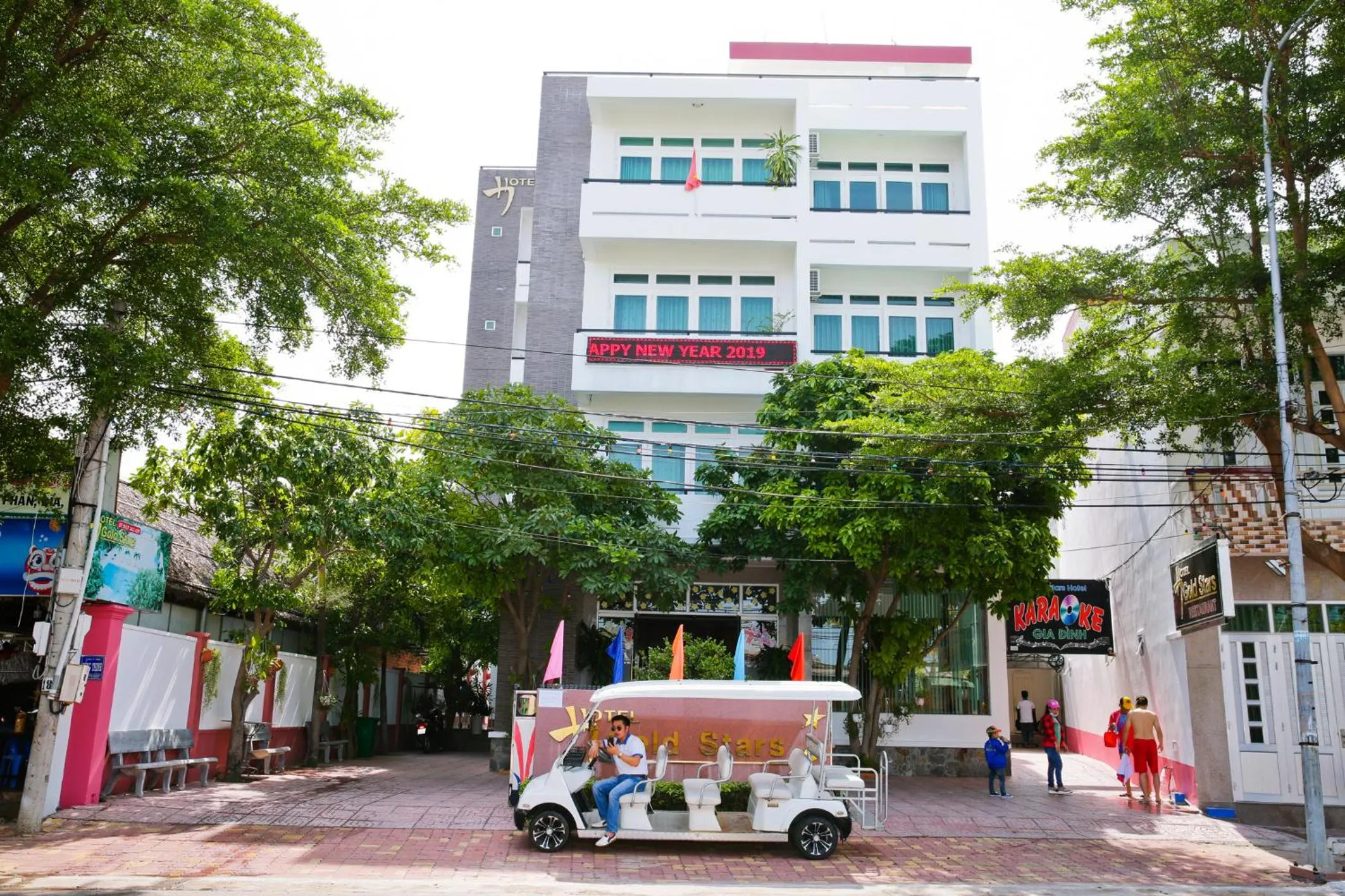 Property building in Gold Stars Hotel