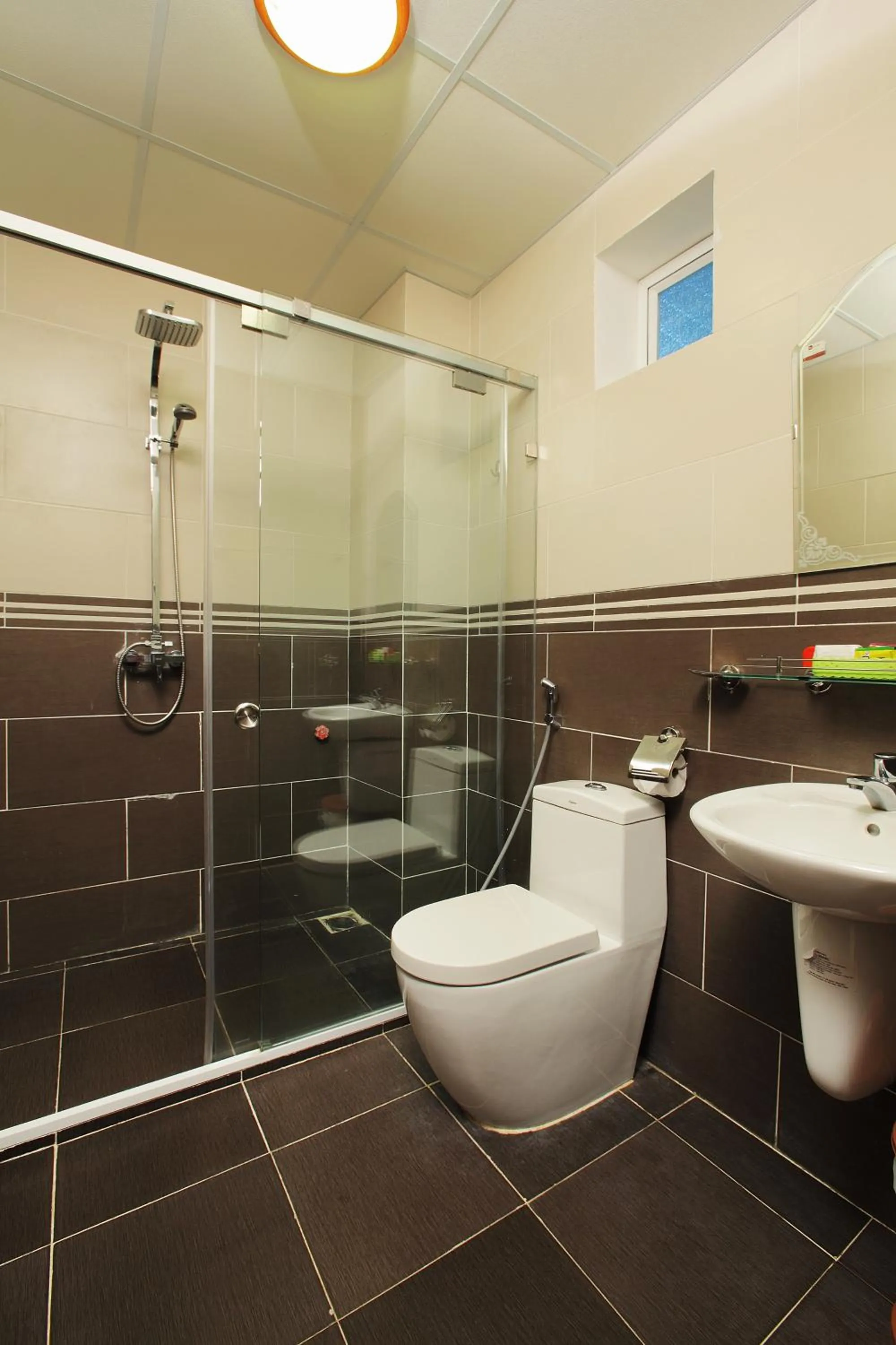 Toilet in Gold Stars Hotel