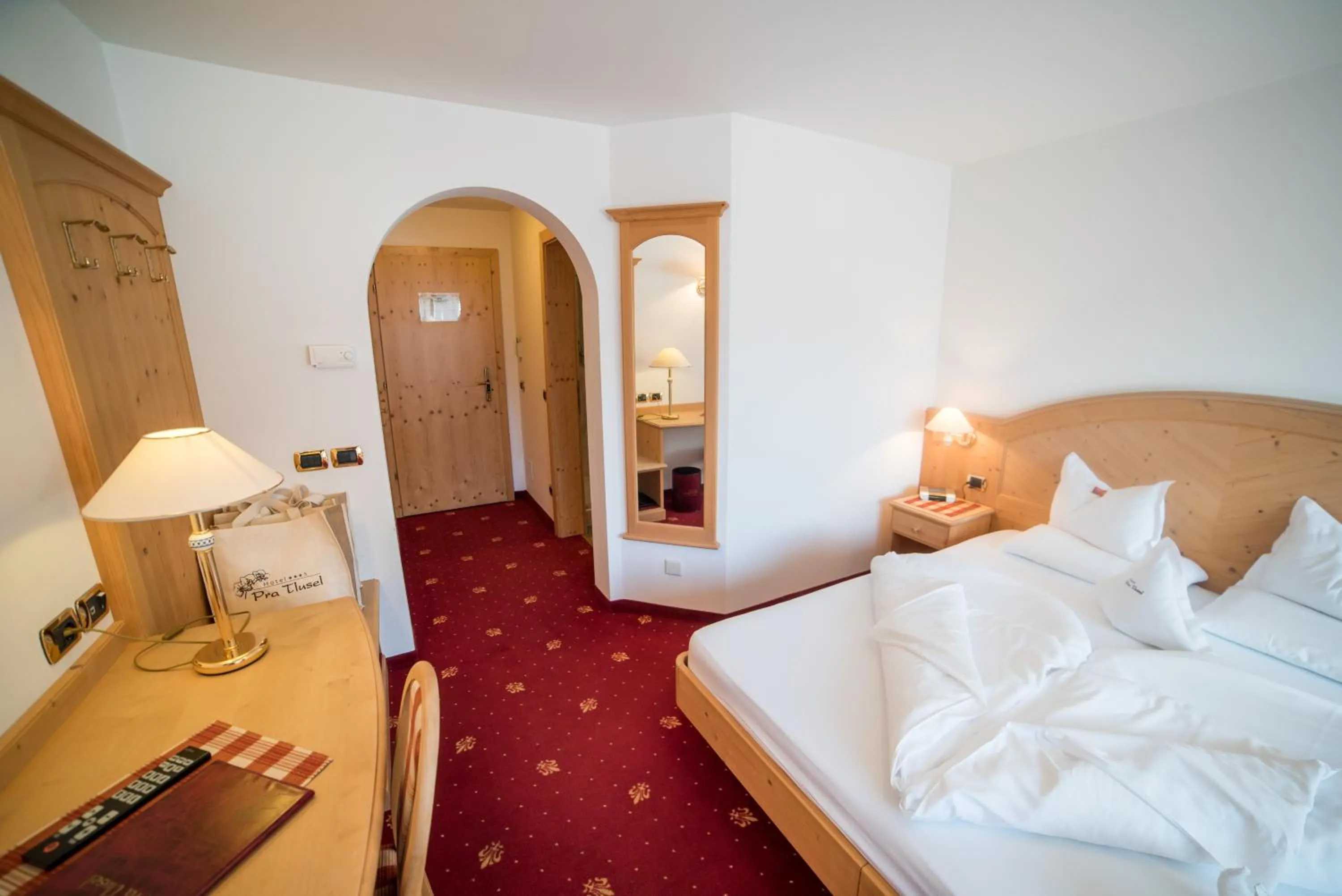 Mountain view, Bed in Hotel Pra Tlusel