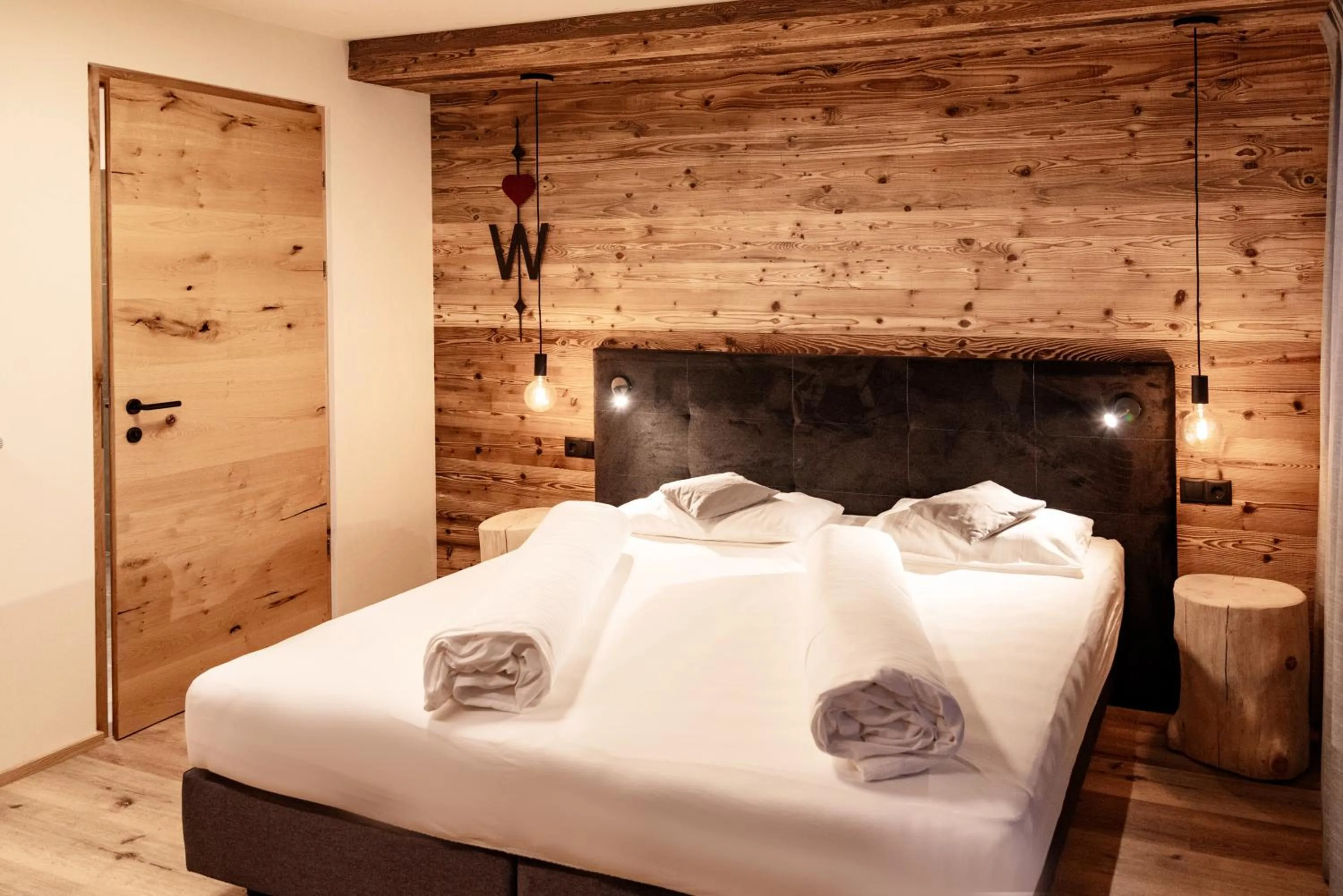 Photo of the whole room, Bed in Appartement- und Wellnesshotel Winkler