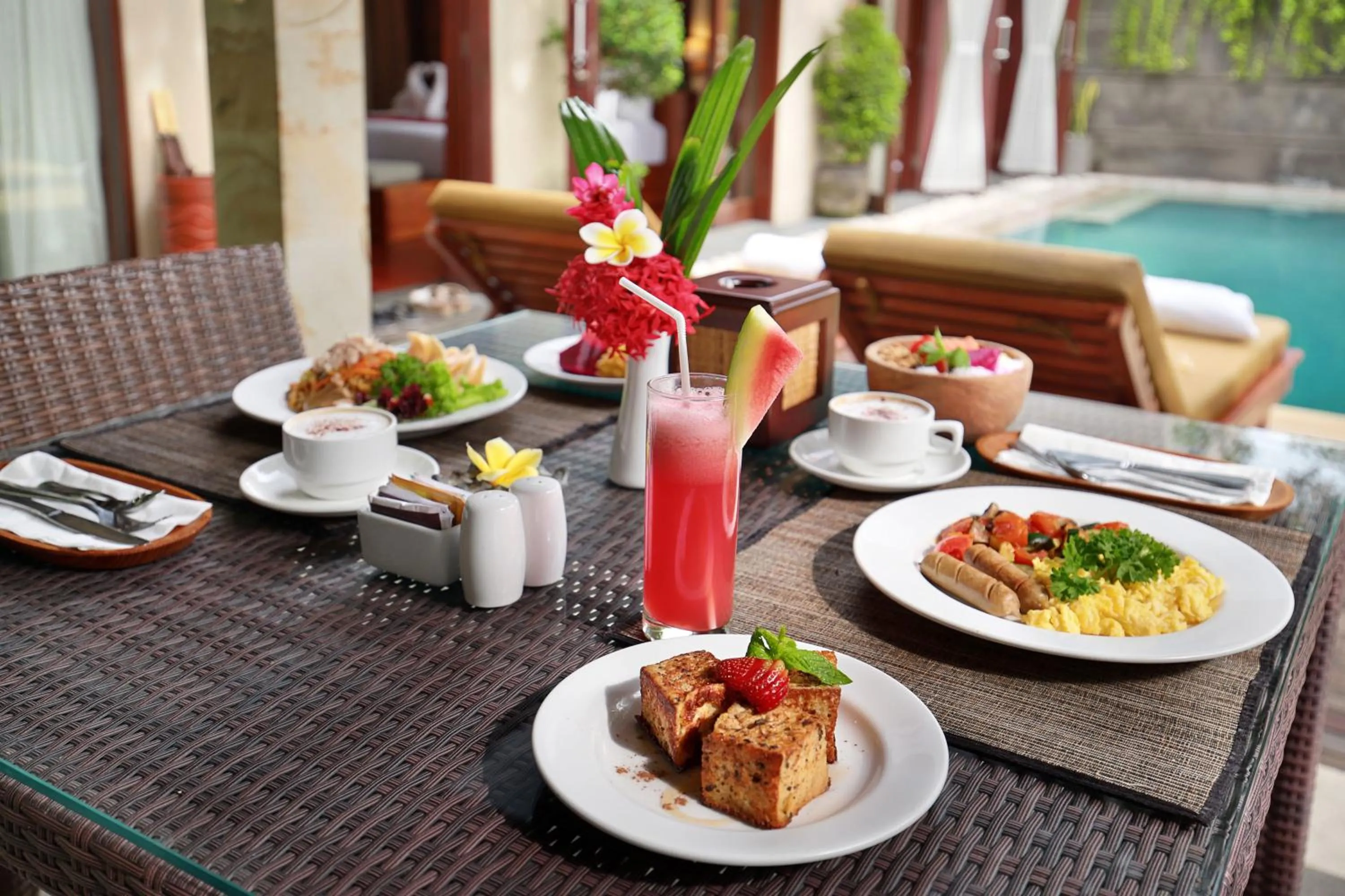 Food and drinks in Nyuh Bali Villas