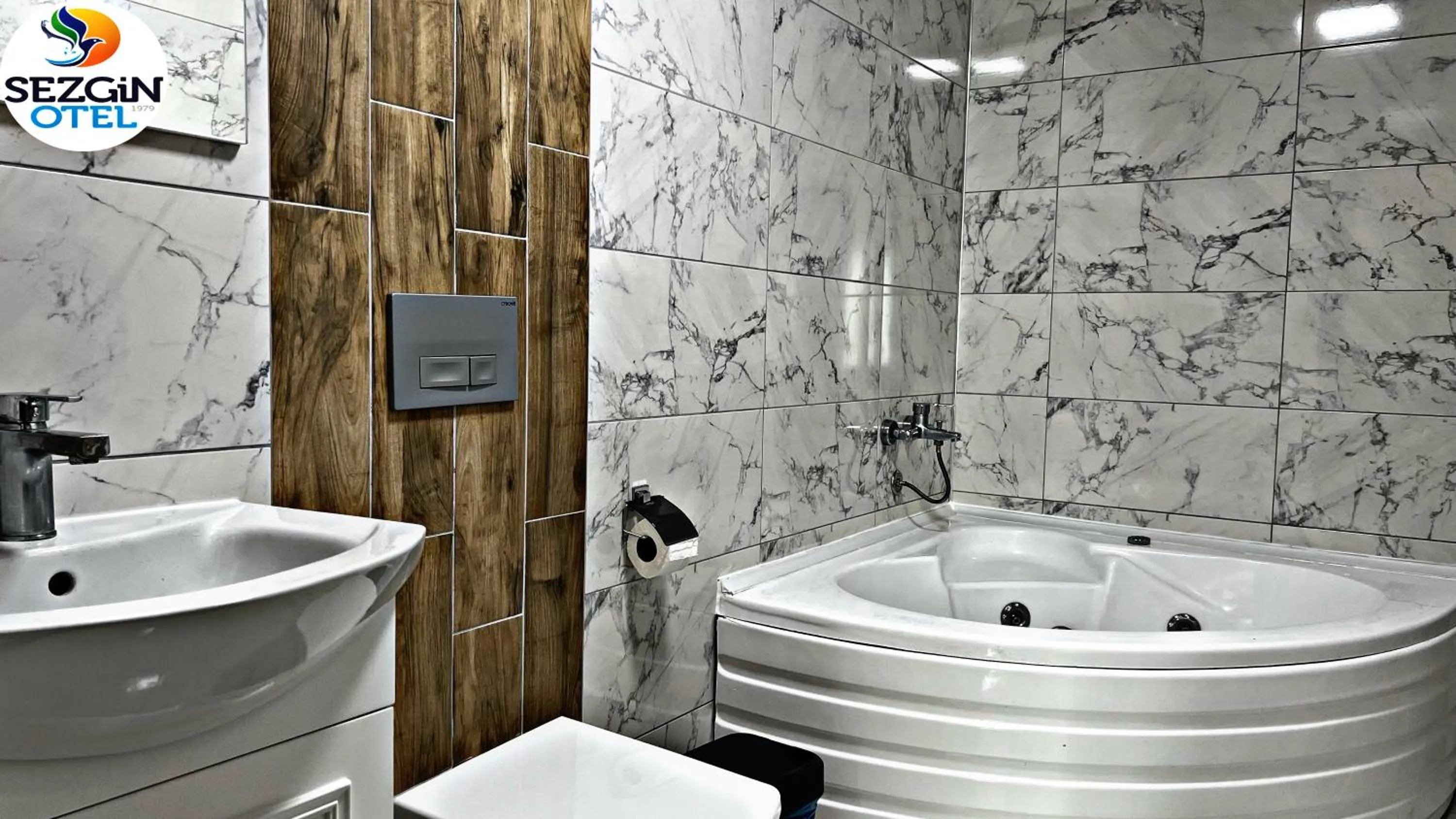 Bathroom in Sezgin Hotel