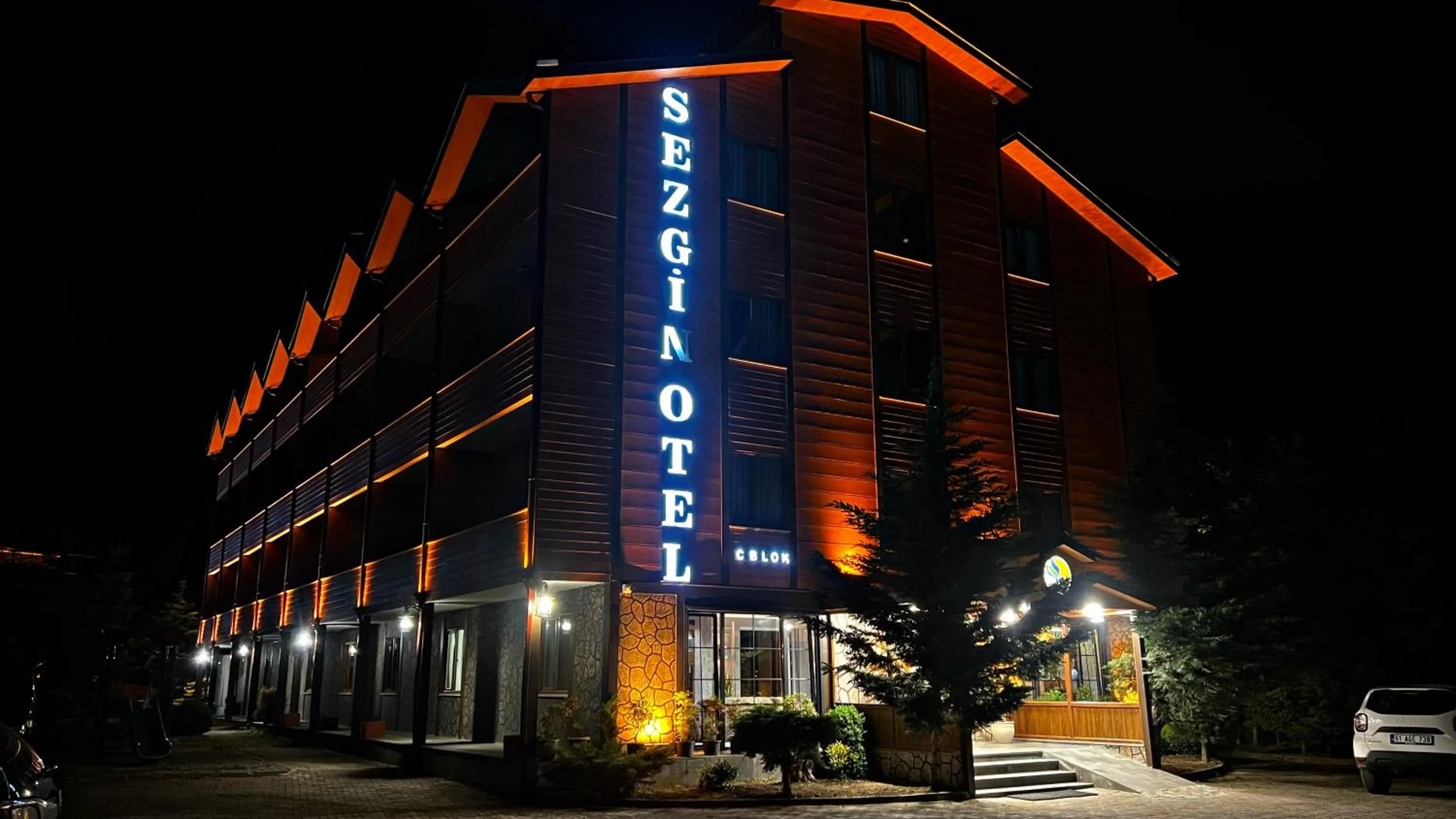 Night in Sezgin Hotel
