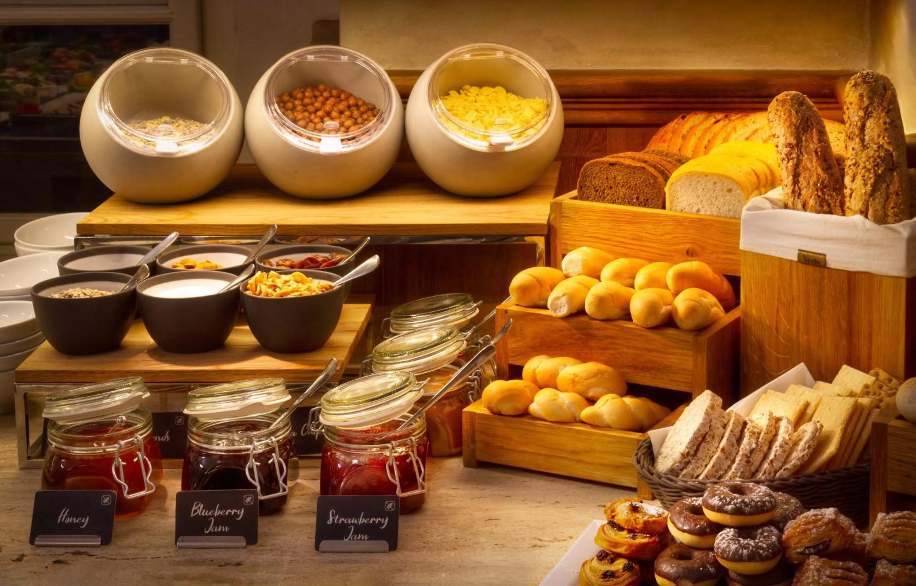 Breakfast in Golden Star