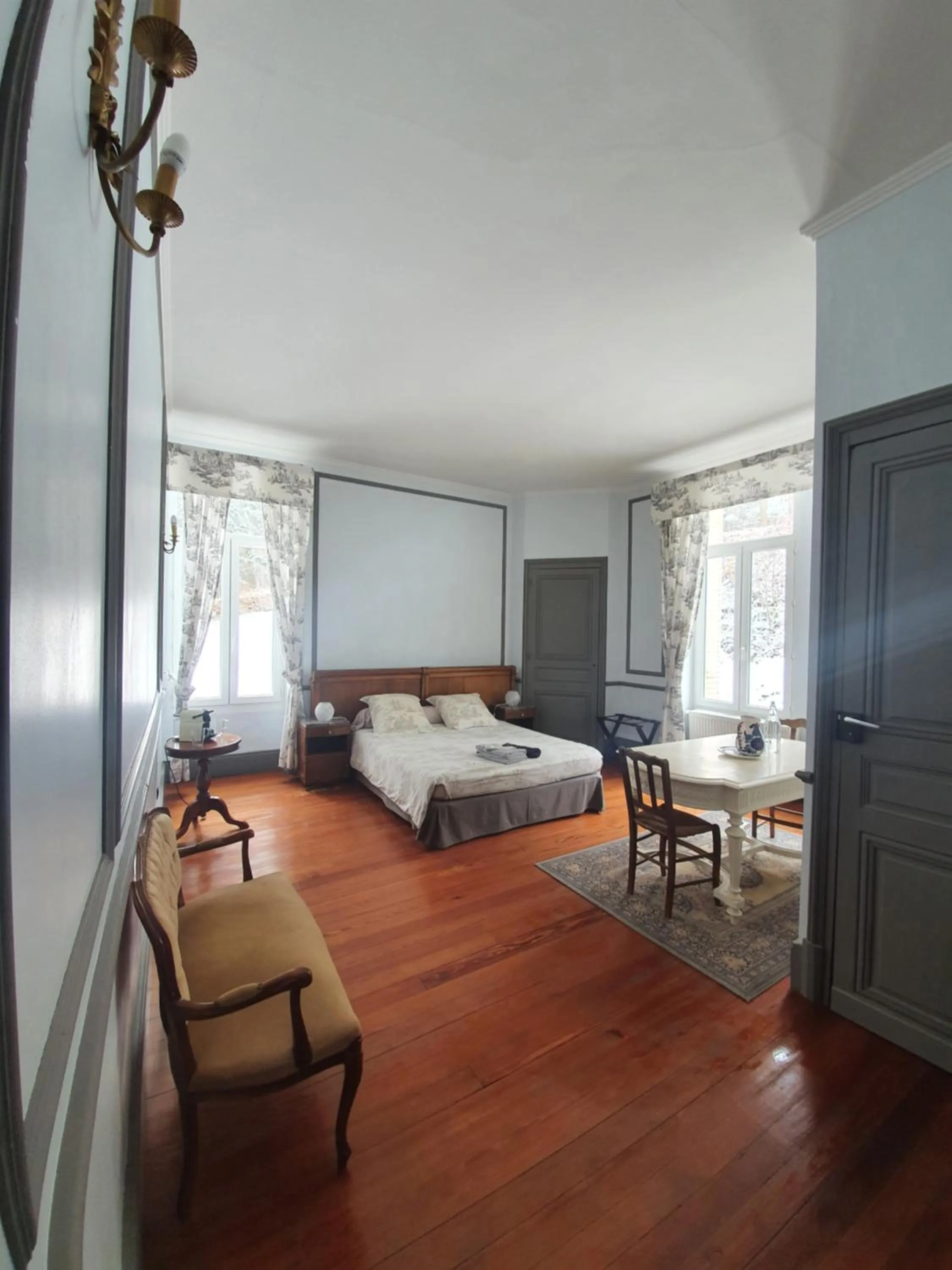 Bed in Chateau de Bonnevaux