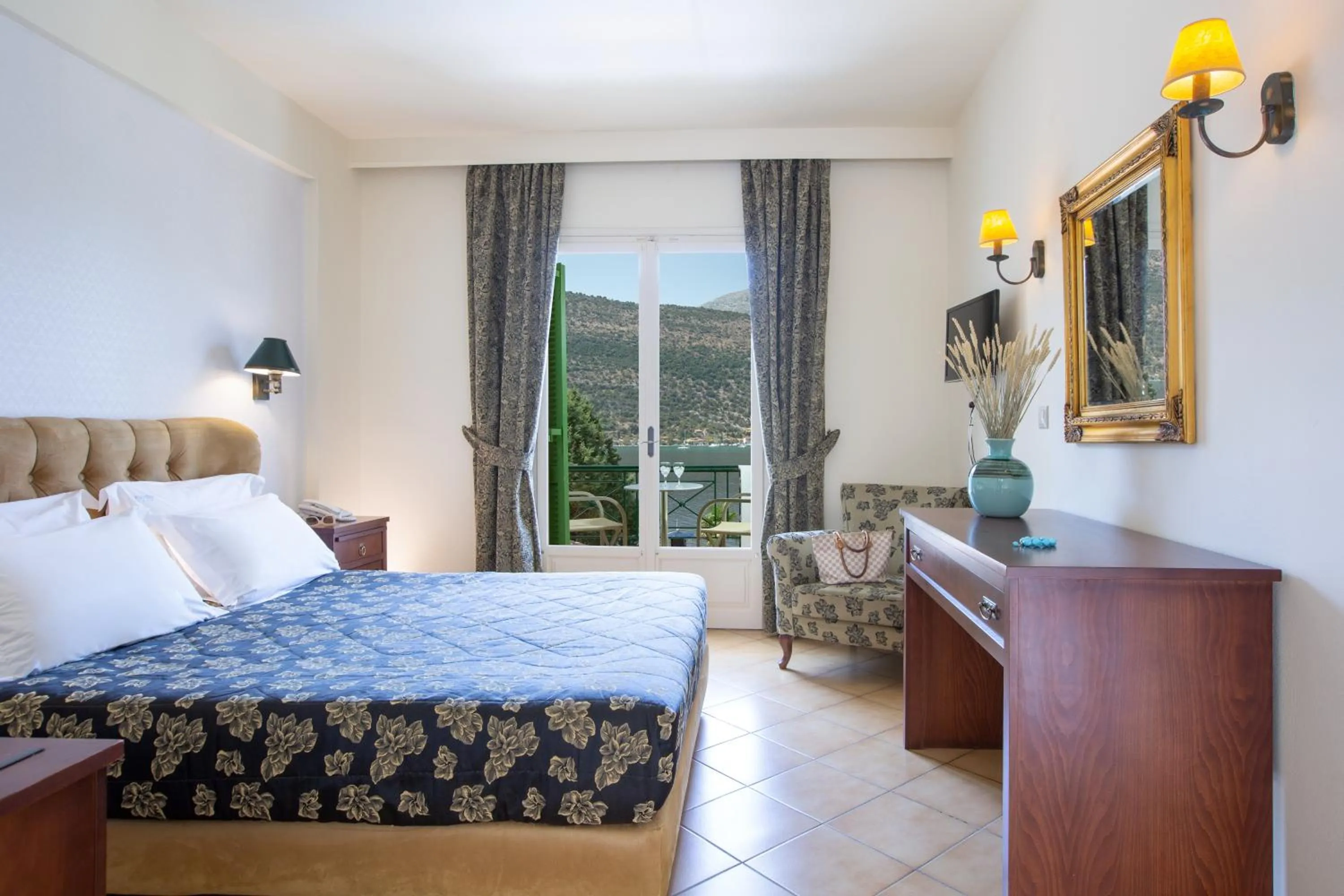 Bed in Cleopatra Beach