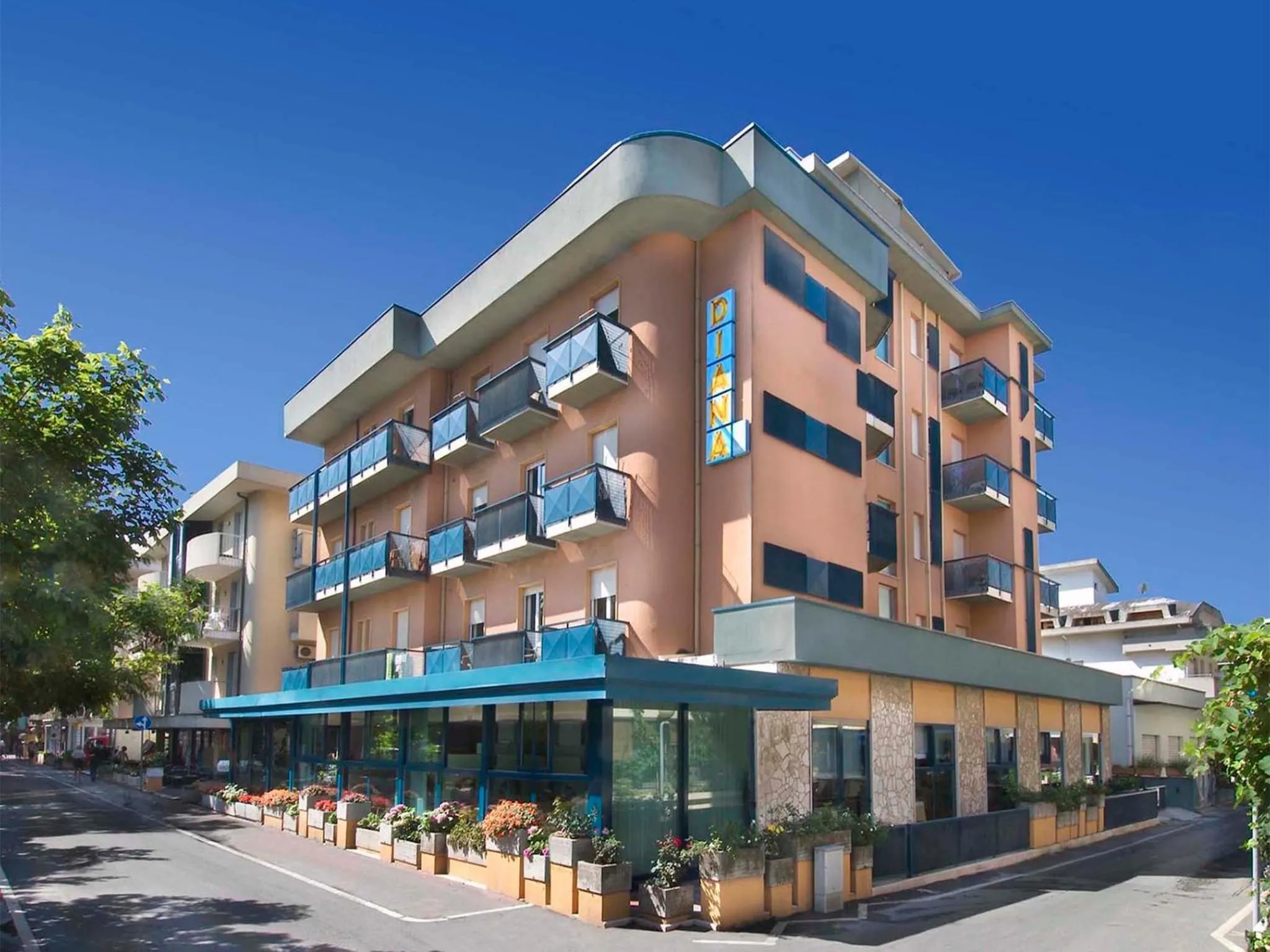 Facade/entrance in Hotel Diana