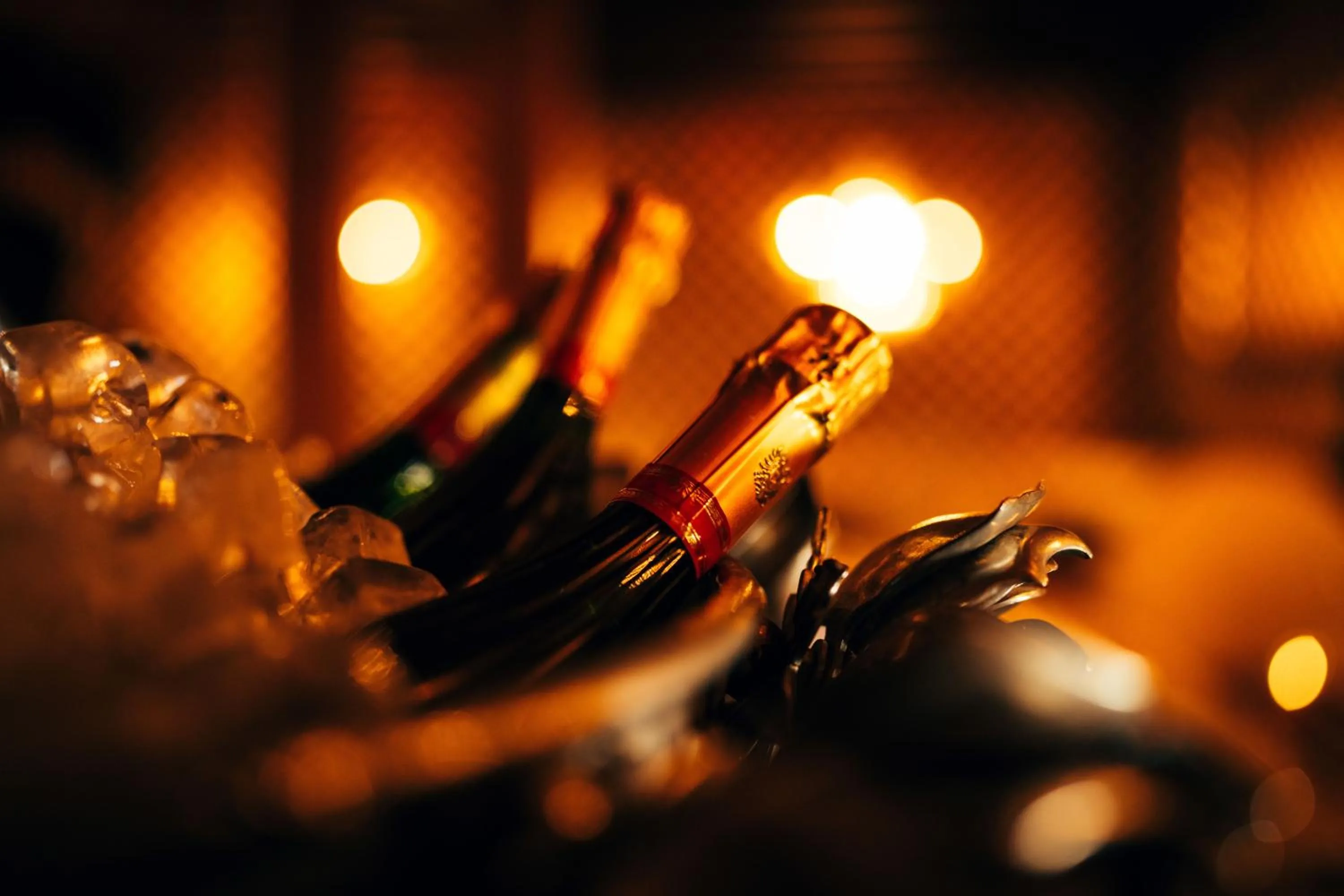 Lounge or bar in Crazy Bear Beaconsfield