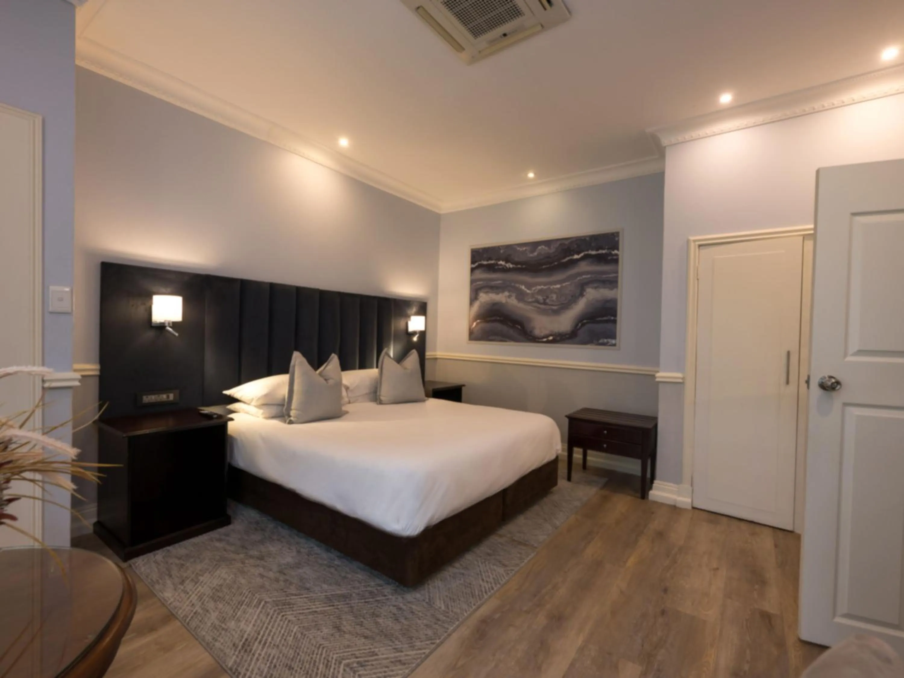 Bed in ANEW Resort Hunters Rest Rustenburg