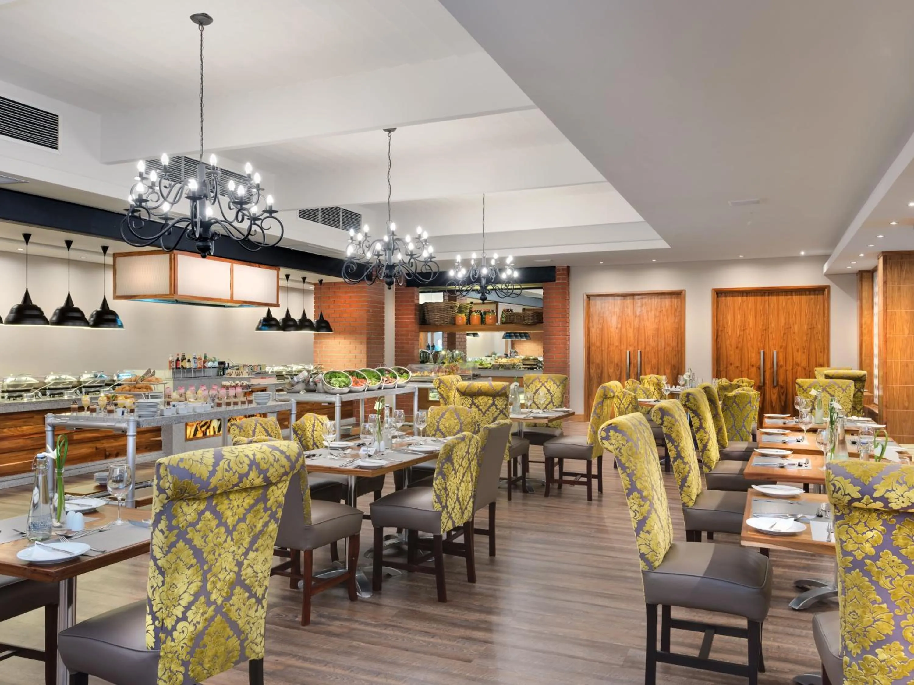 Restaurant/places to eat in ANEW Resort Hunters Rest Rustenburg