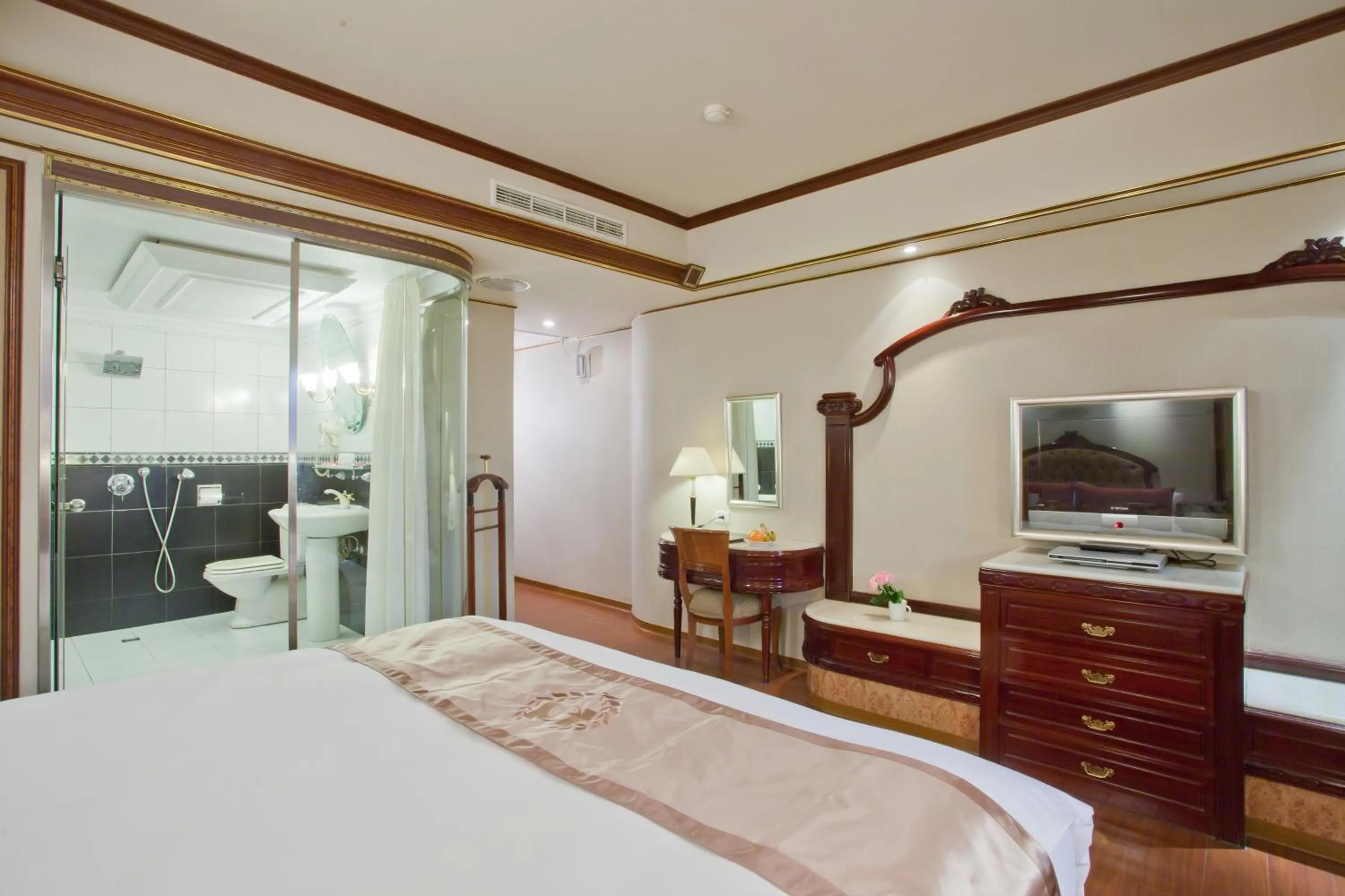 Bed in Charming City Songshan Hotel