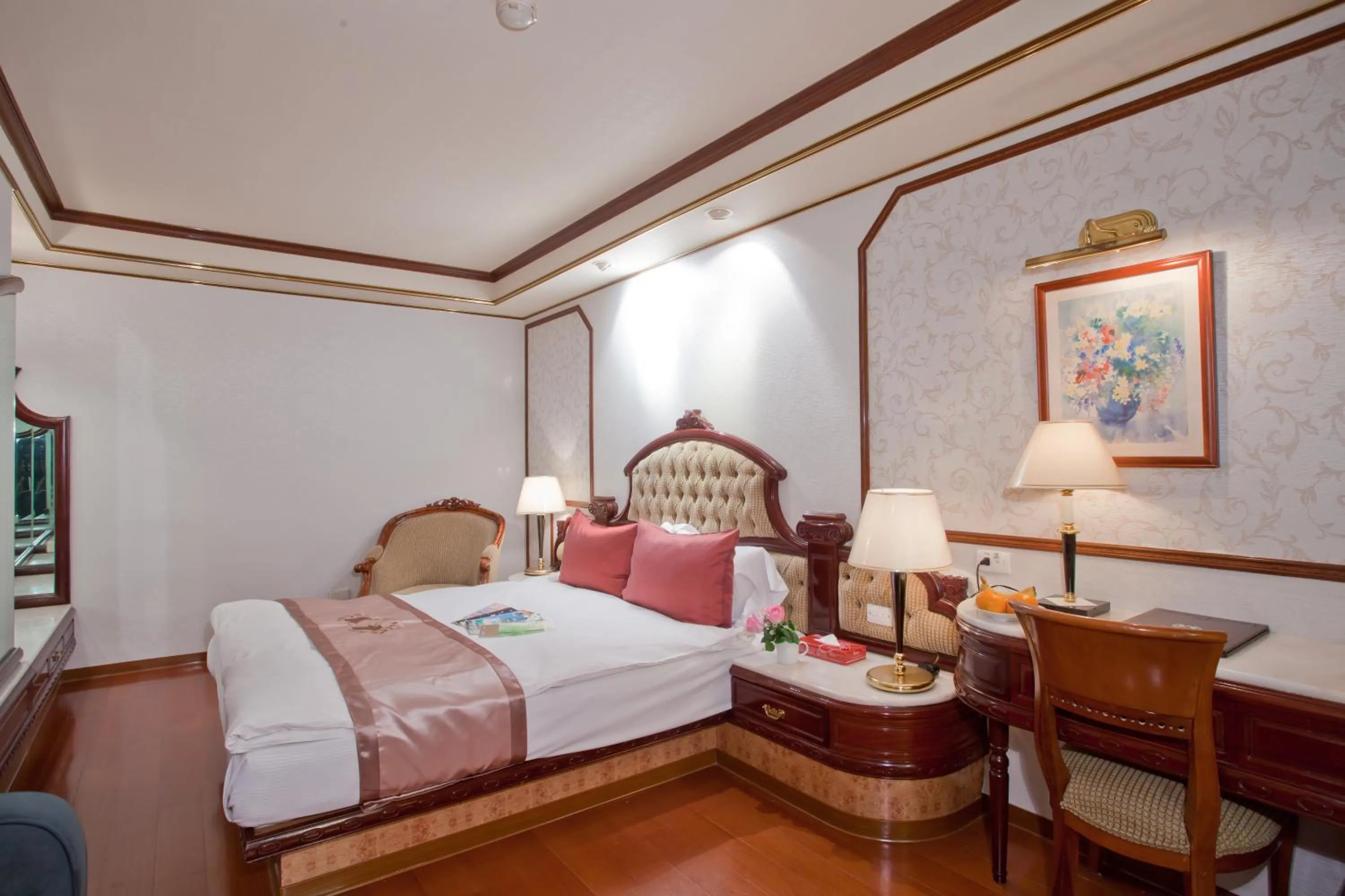 Bed in Charming City Songshan Hotel