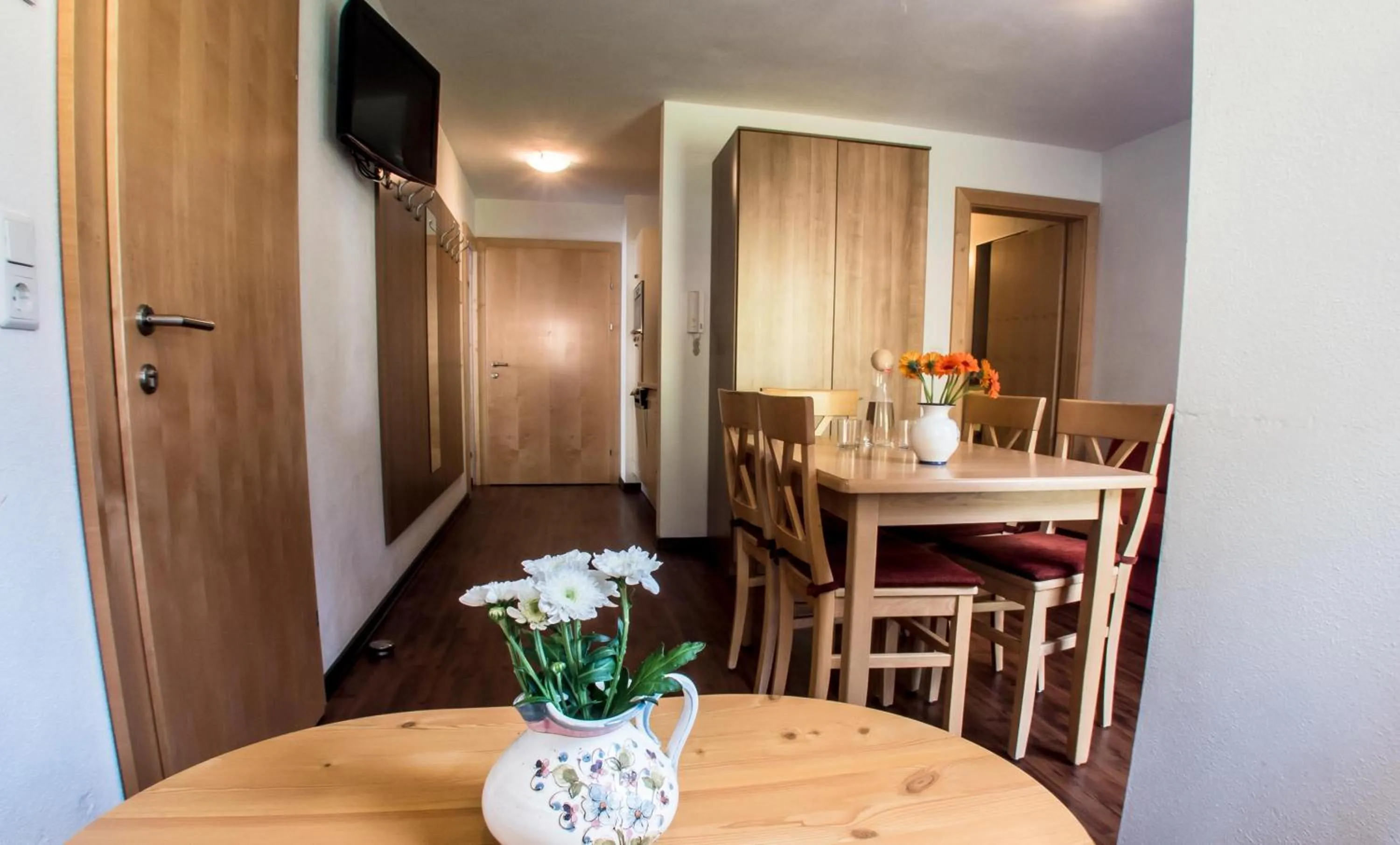 Dining area in Alpenapart Saphir