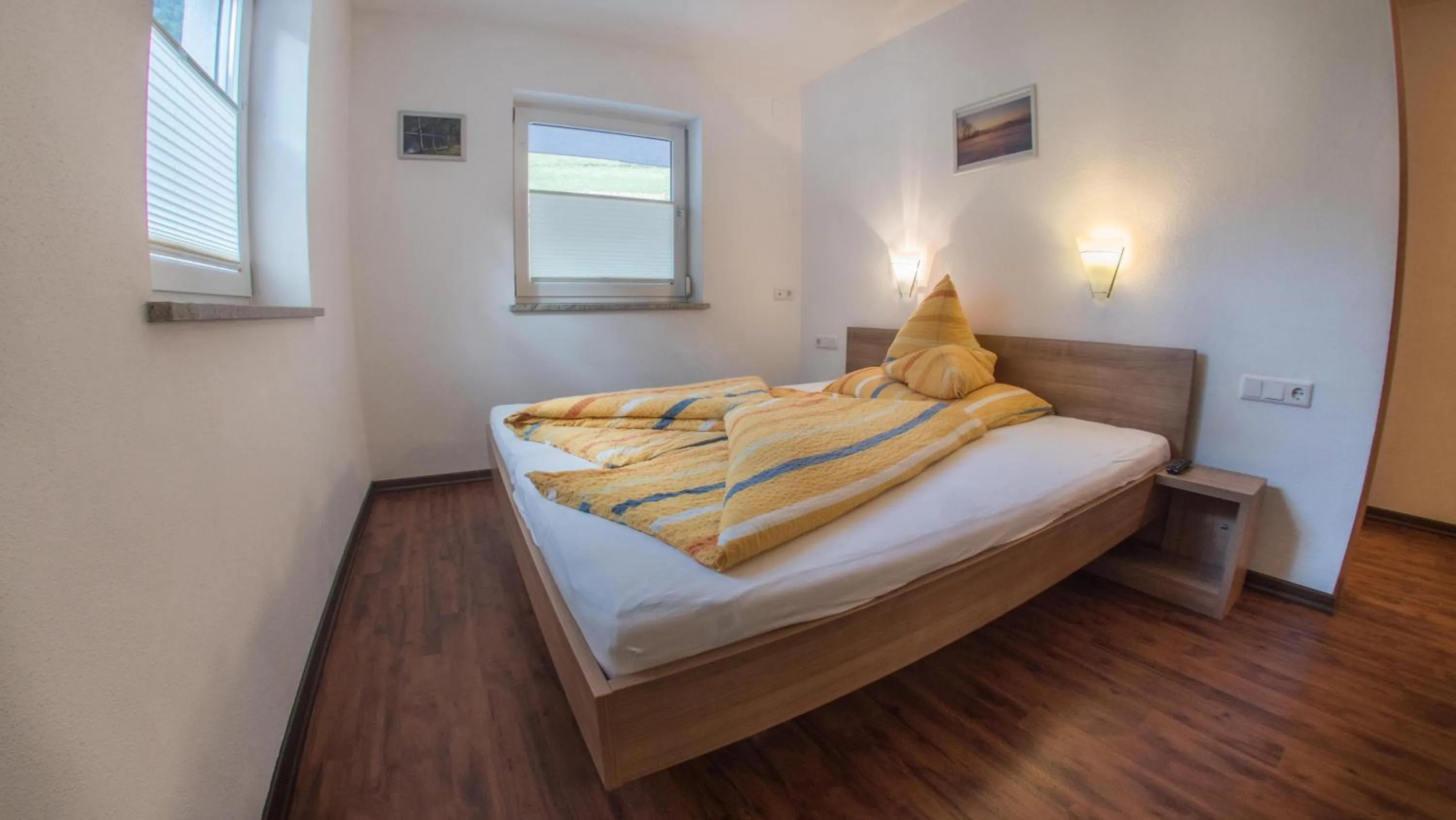 Bedroom, Bed in Alpenapart Saphir