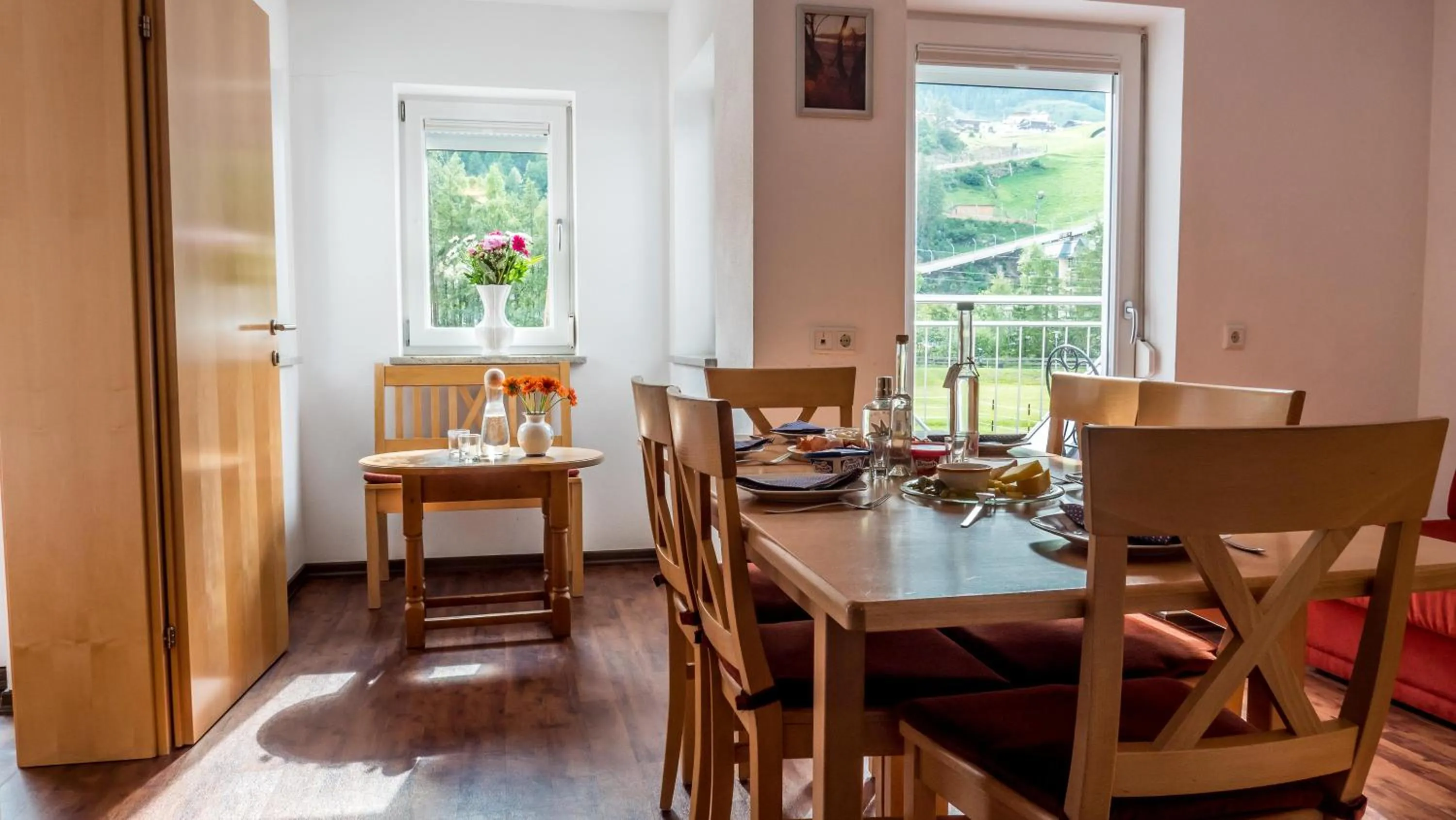 Dining area in Alpenapart Saphir