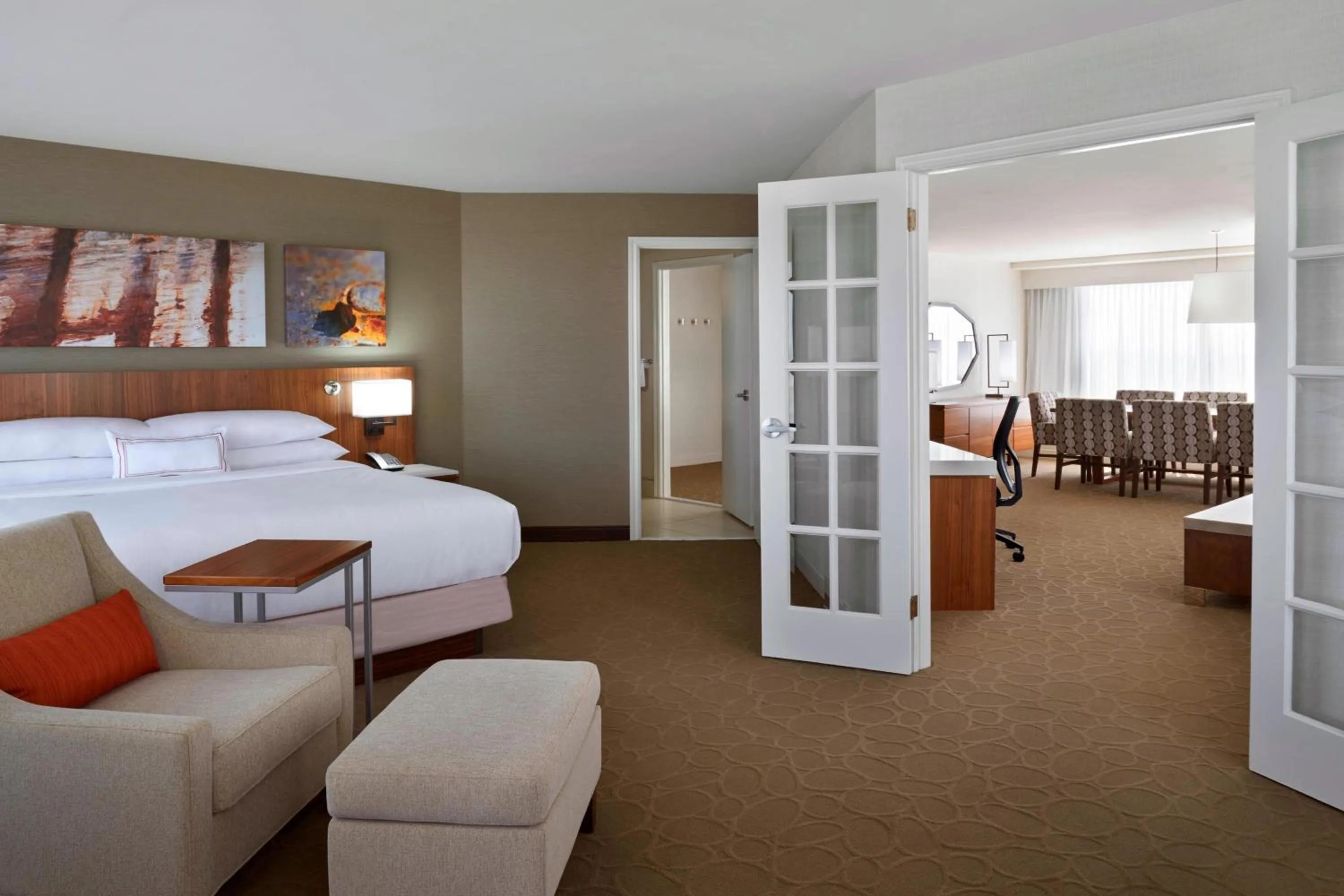 Bedroom, Bed in Delta Hotels by Marriott Toronto Airport & Conference Centre