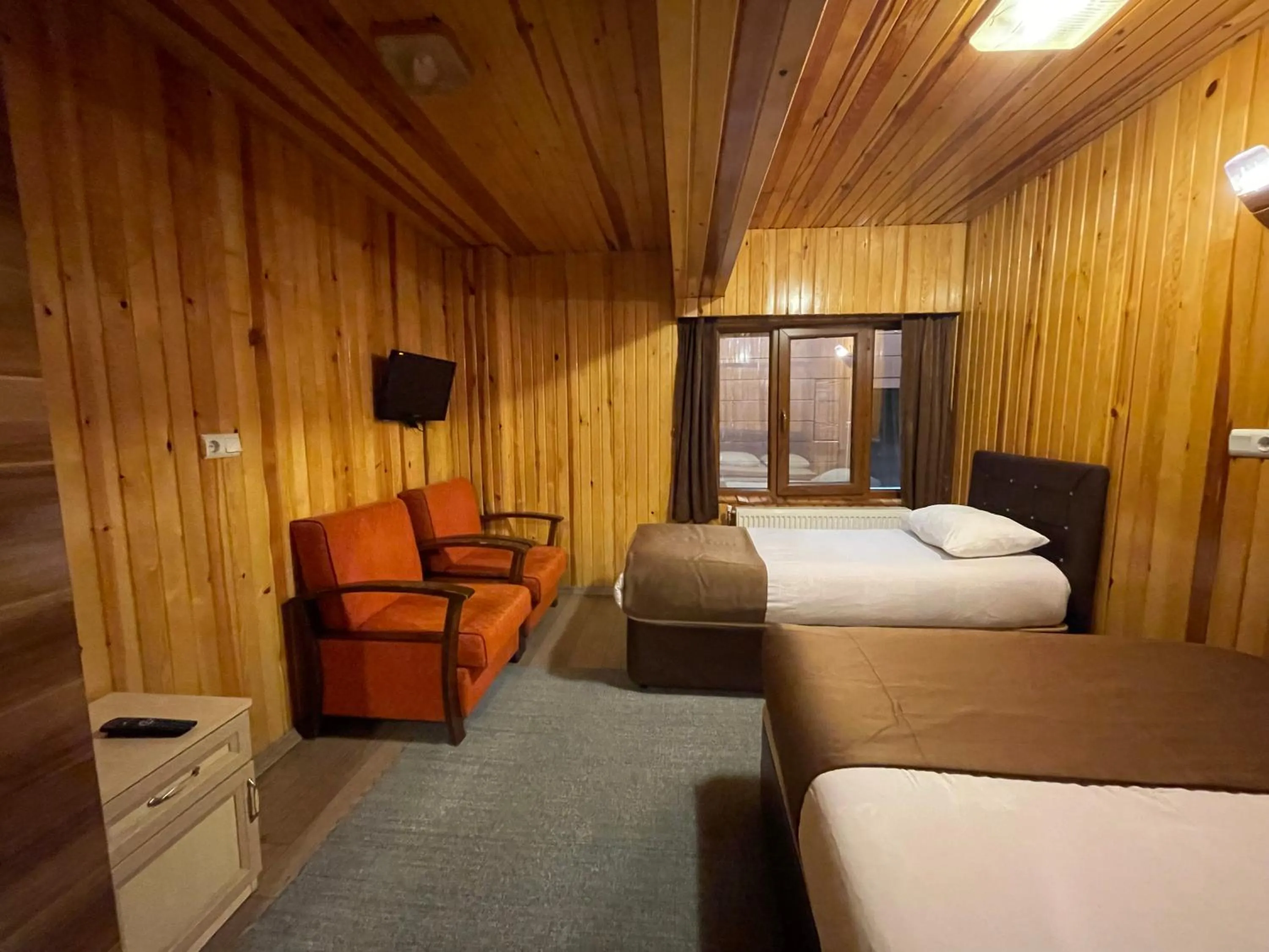 Photo of the whole room in Ozkan Otel