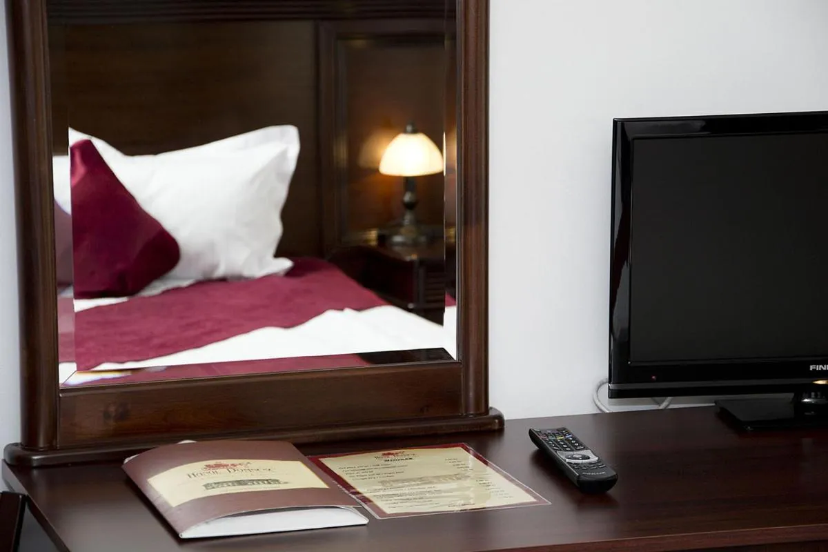 Decorative detail, Bed in Hanul Domnesc