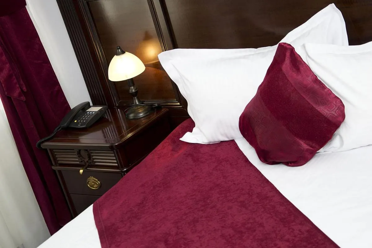 Decorative detail, Bed in Hanul Domnesc