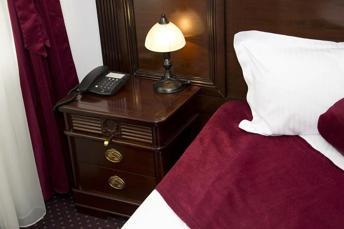 Decorative detail, Bed in Hanul Domnesc