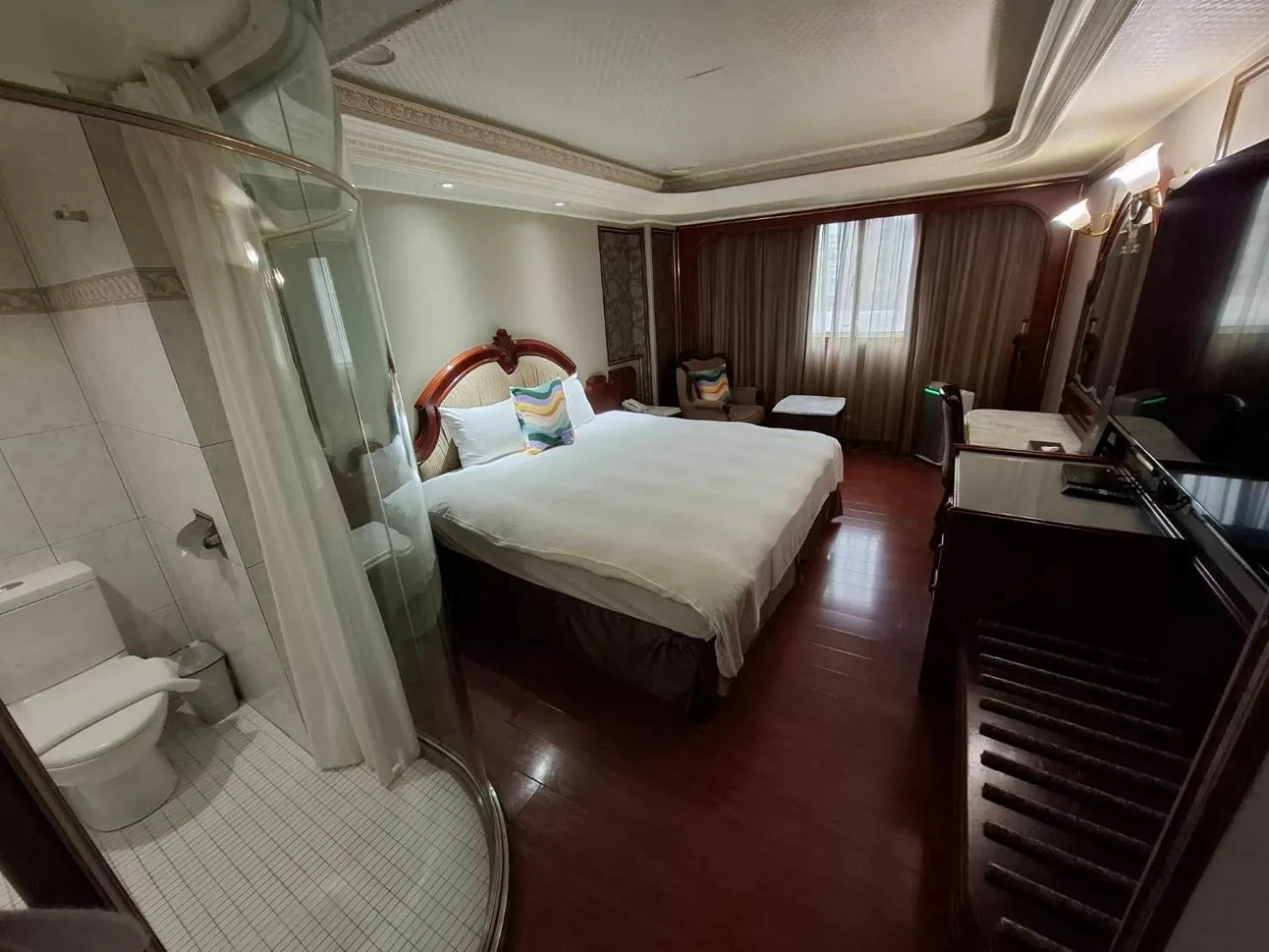 TV and multimedia, Bed in Happiness Hotel