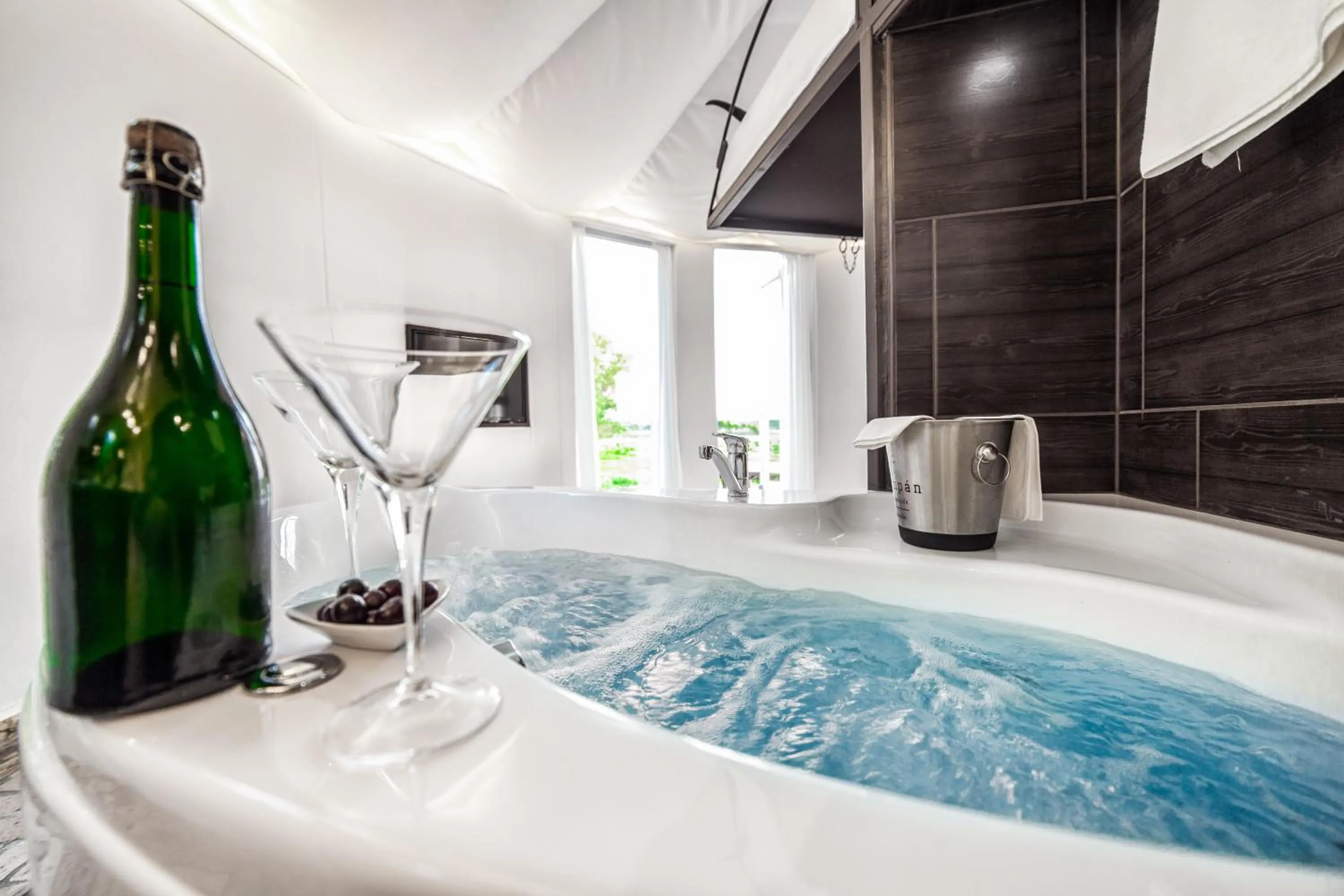 Bathroom in HOMOKI LODGE Bed & Beyond Glamping Adult Only