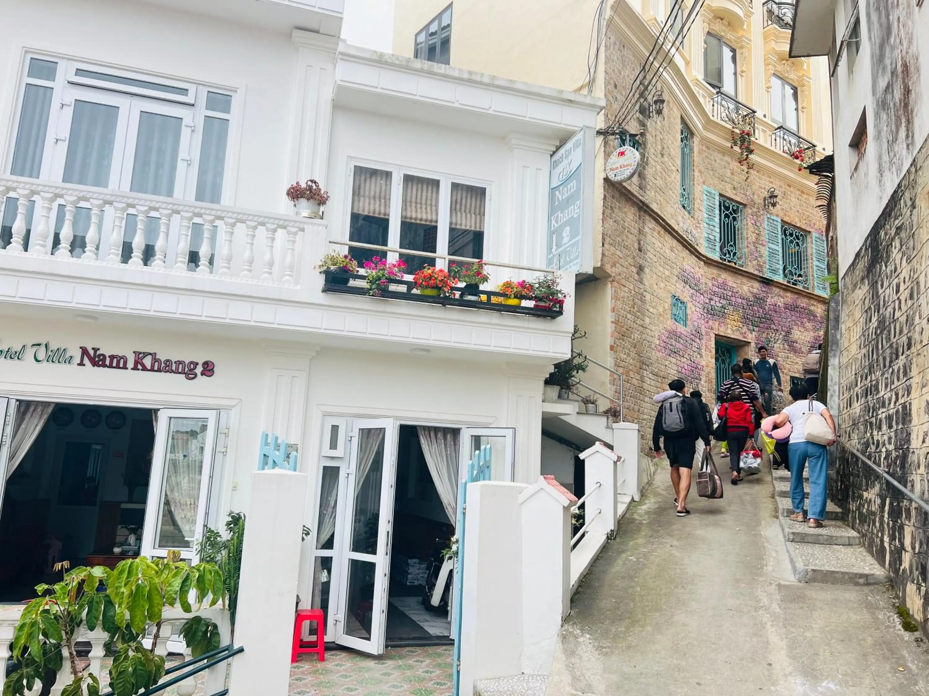 Property building in Villa - Hotel Nam Khang 2 Dalat