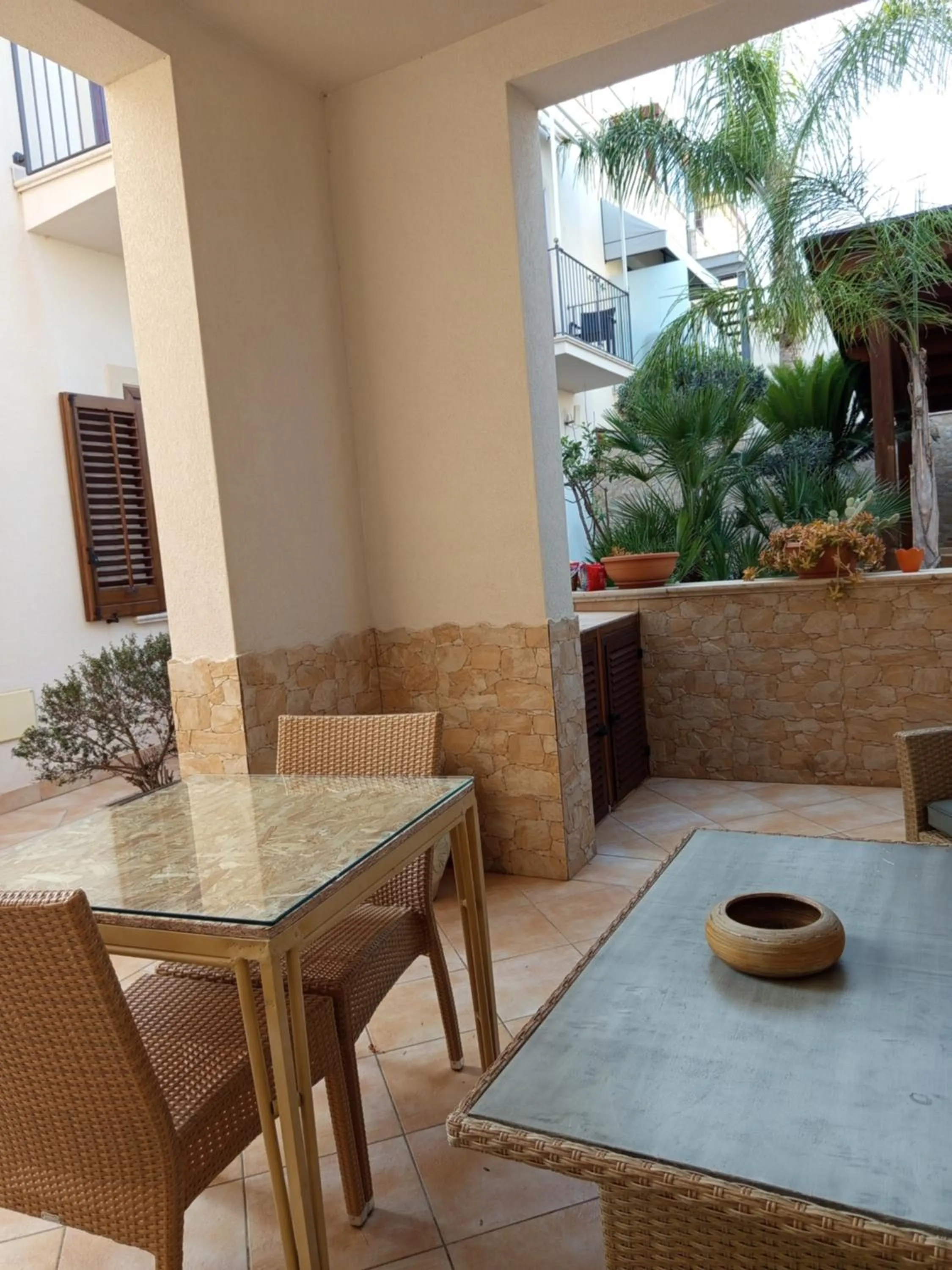 Patio in Amaryllis Hotel
