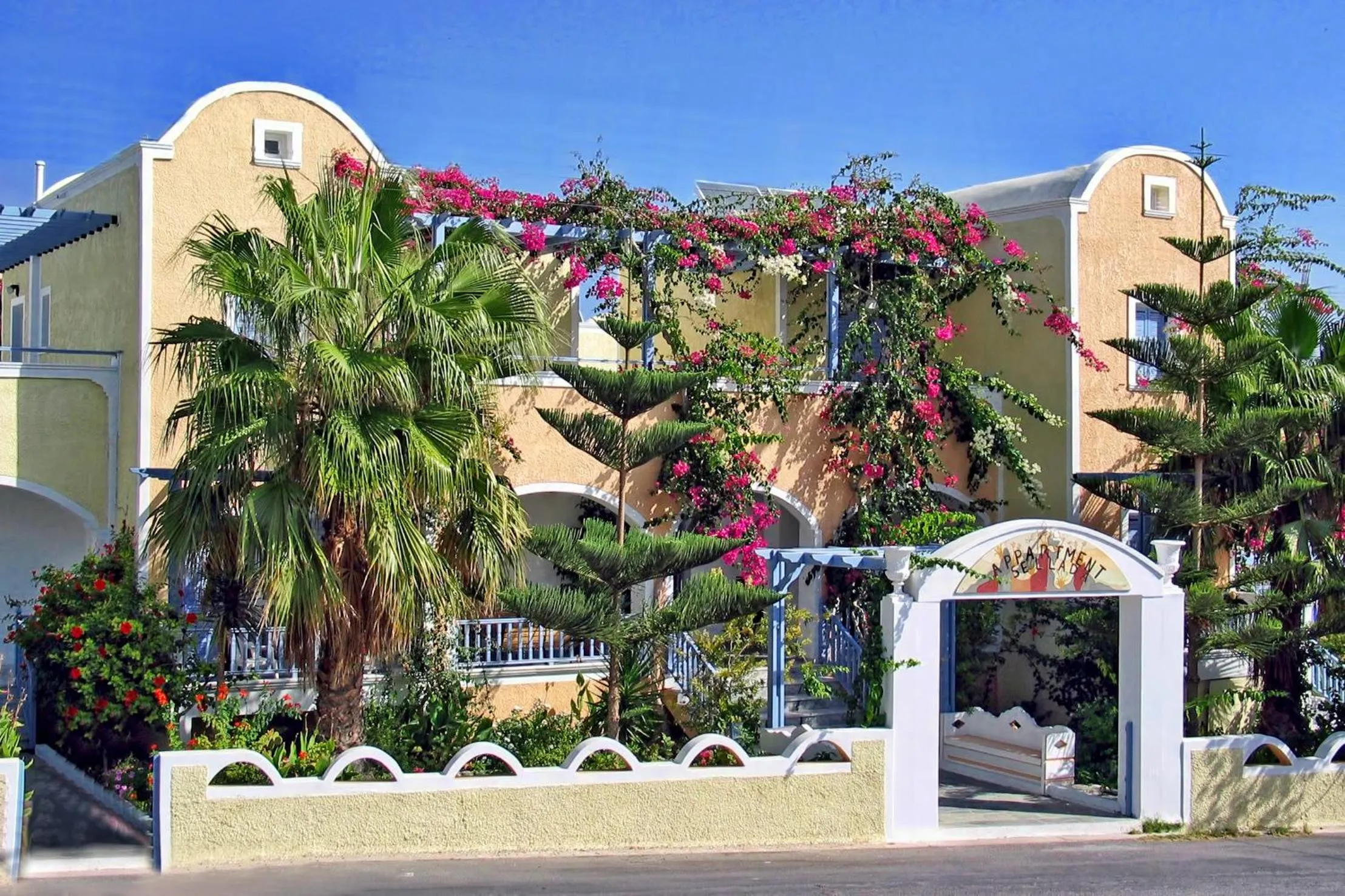 Facade/entrance in Sellada Apartments