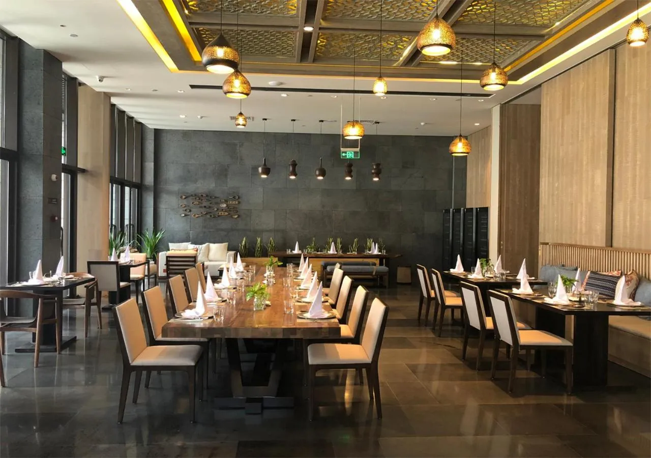 Restaurant/places to eat in Prince Times Hotel