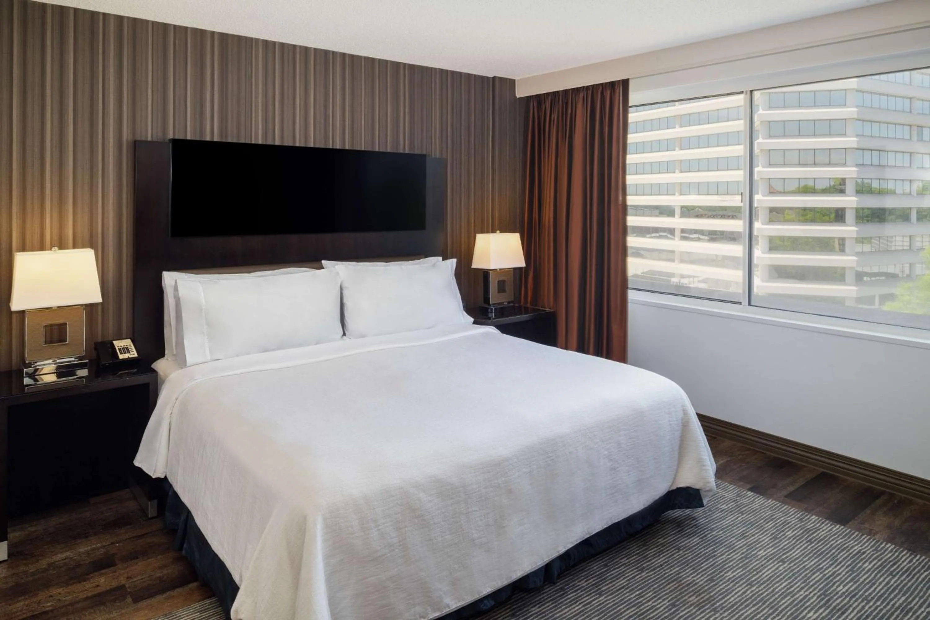 Bed in Embassy Suites by Hilton Washington DC Chevy Chase Pavilion