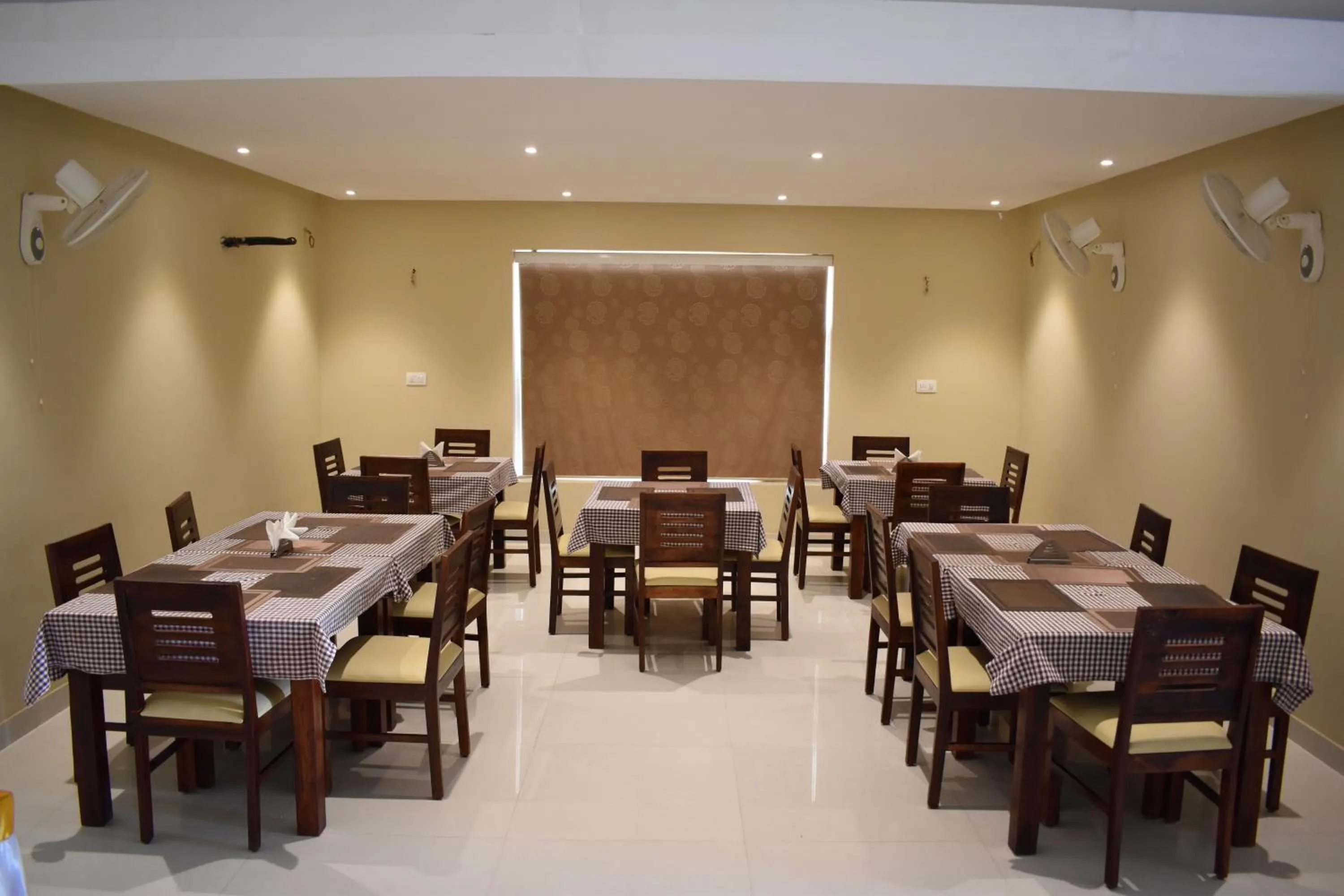 Restaurant/places to eat in Hotel The Balam