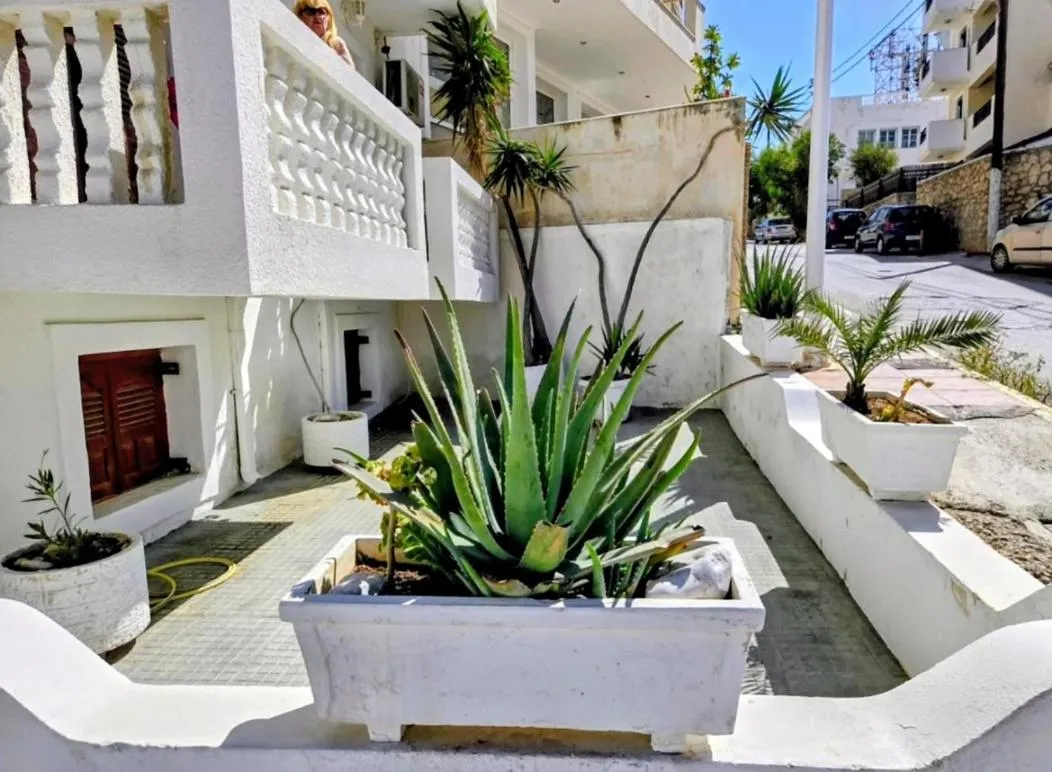 Sea Stone Apartments