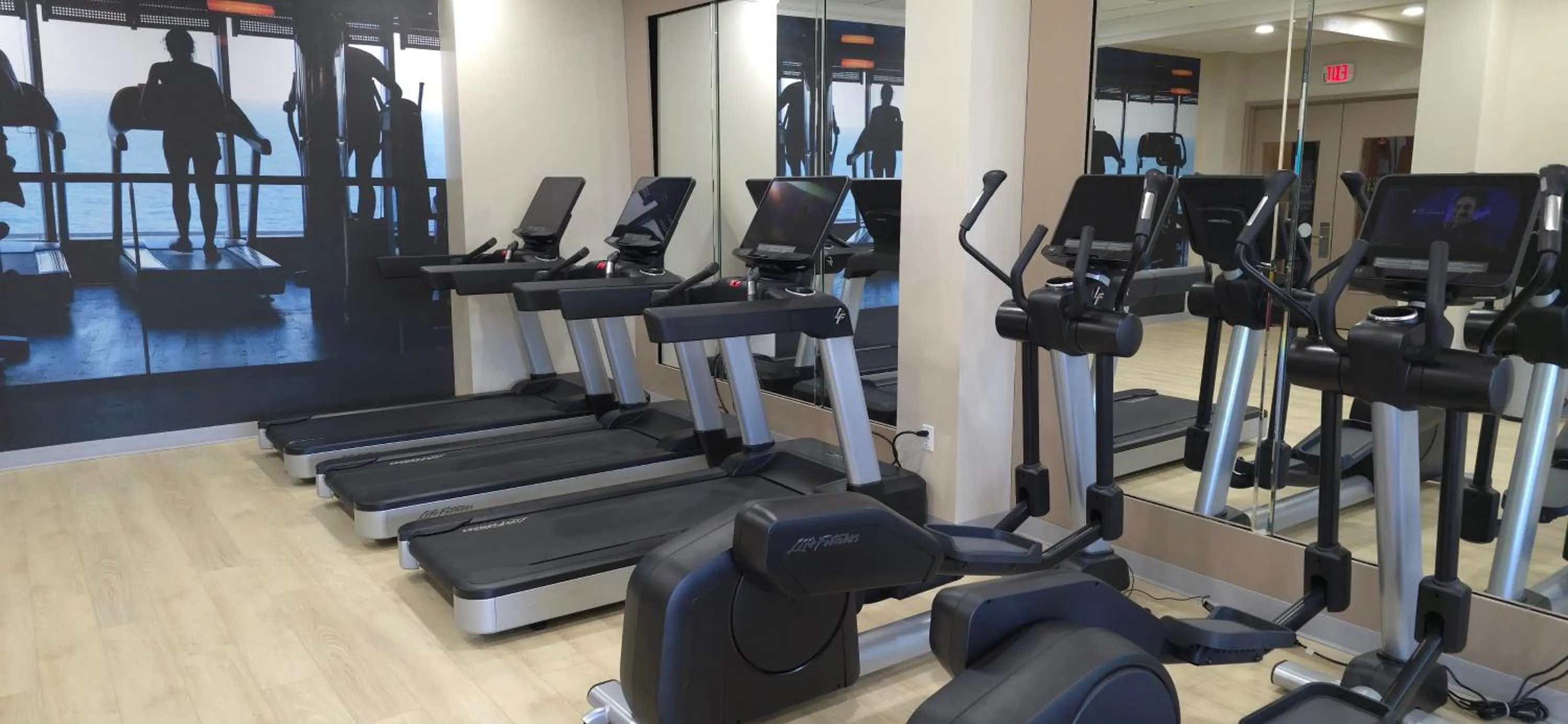 Property building in DoubleTree Suites by Hilton Mount Laurel