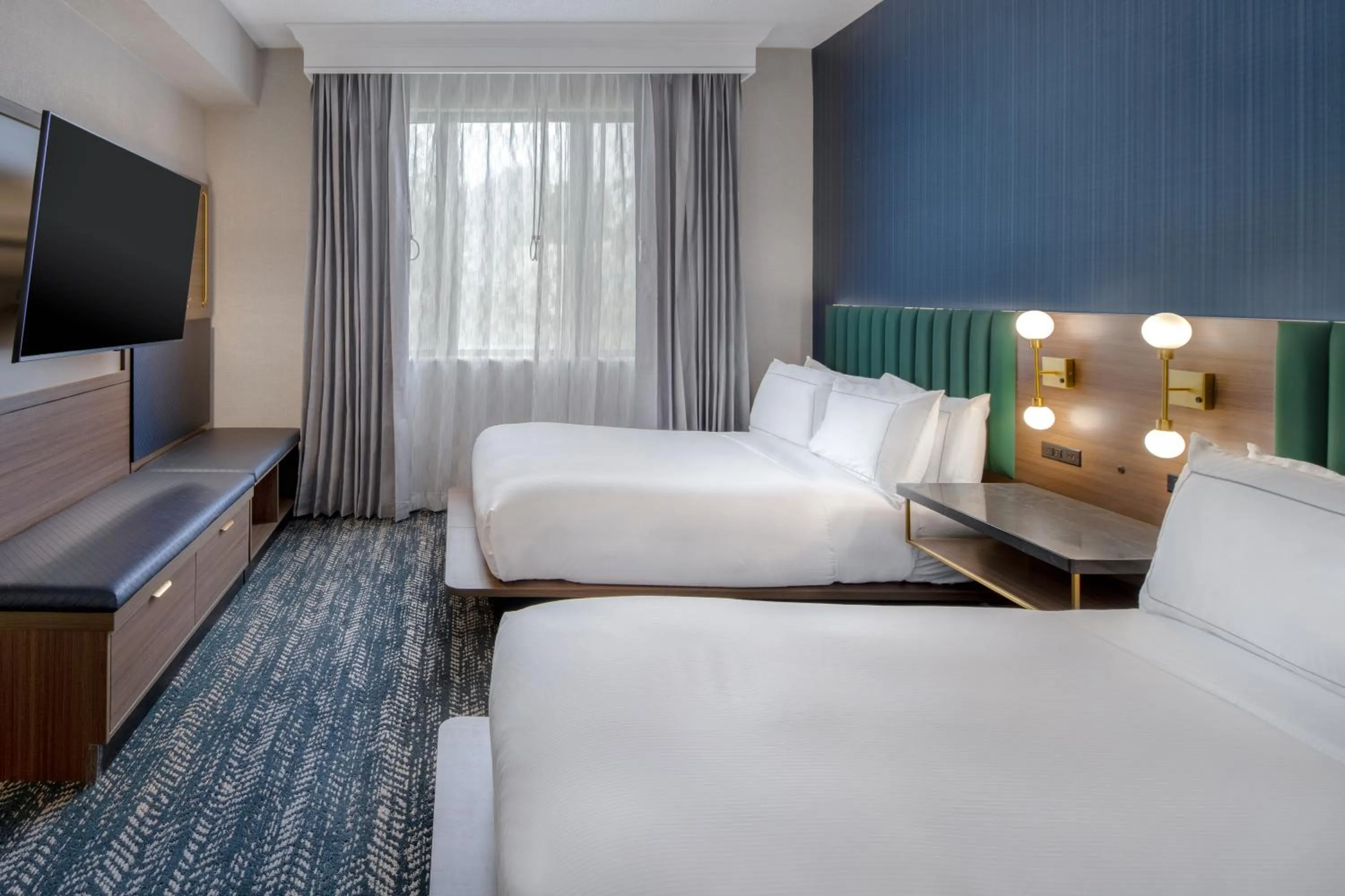 Bed in DoubleTree Suites by Hilton Mount Laurel