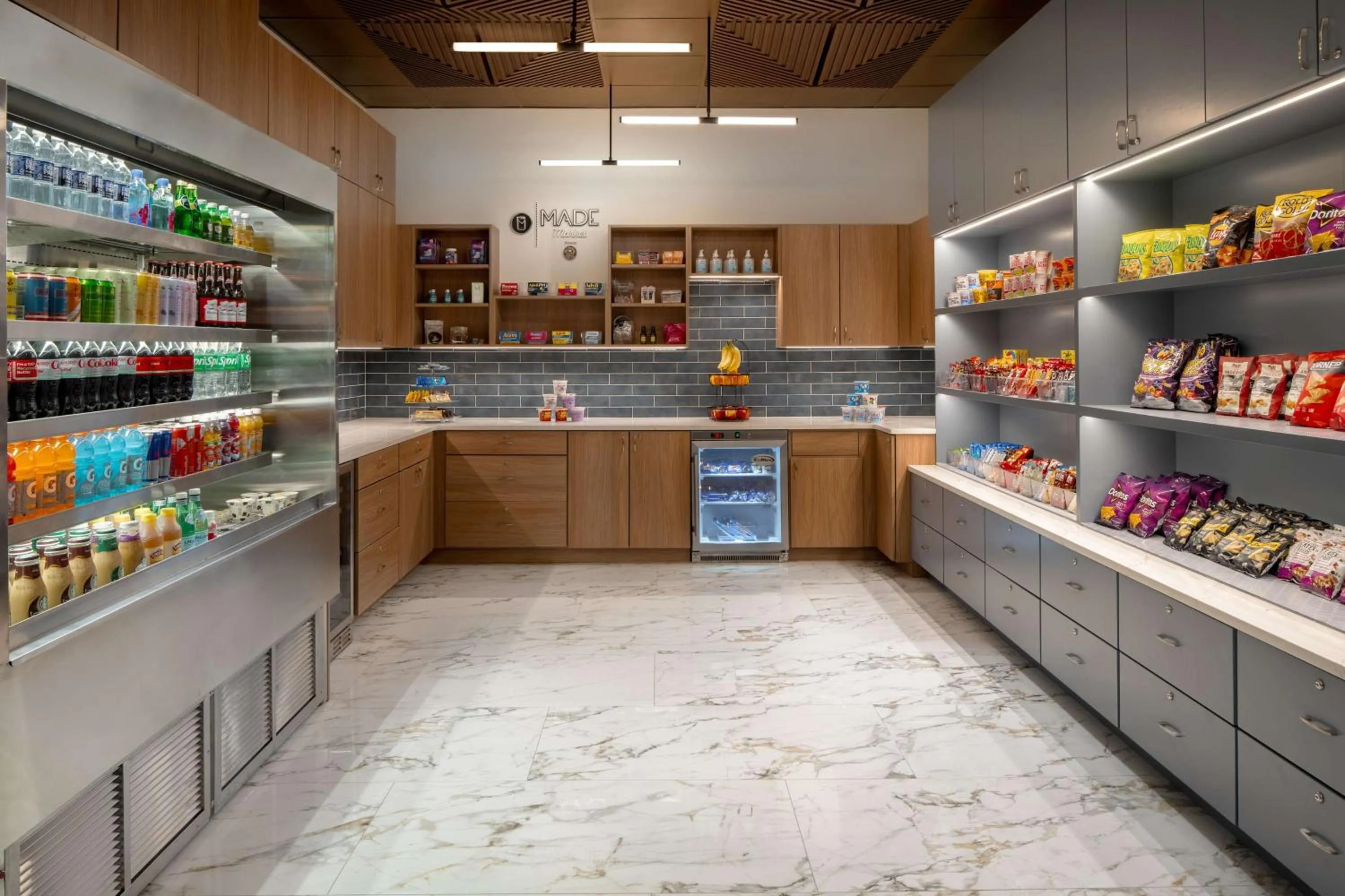 Restaurant/places to eat in DoubleTree Suites by Hilton Mount Laurel