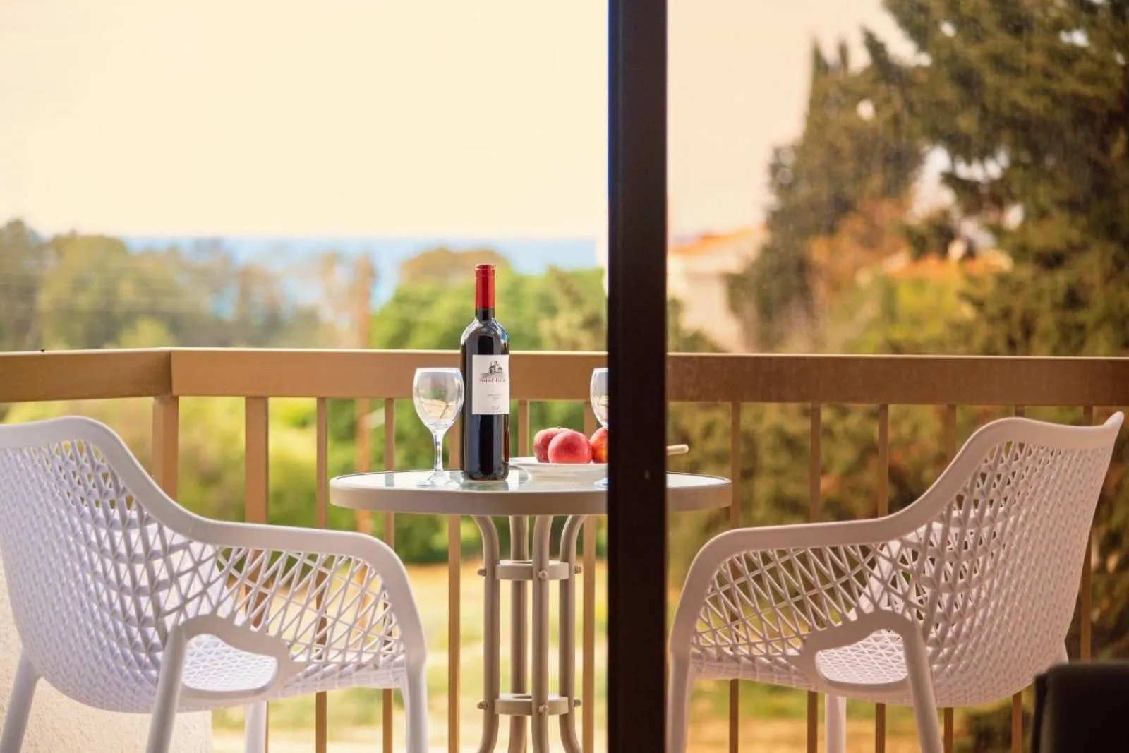 Balcony/Terrace in Follow The Sun Hotel Apartments