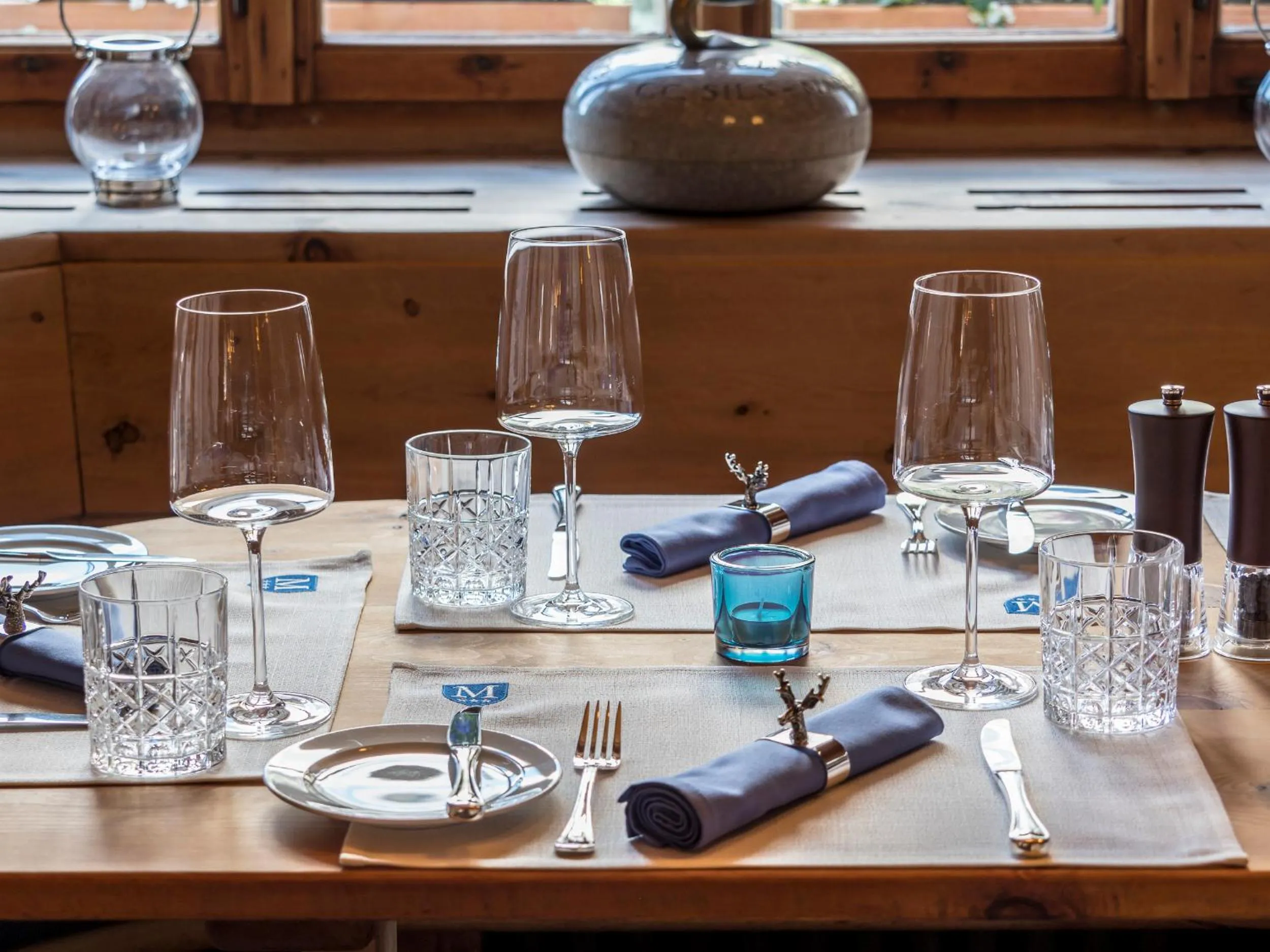 Restaurant/places to eat in Hotel Maria