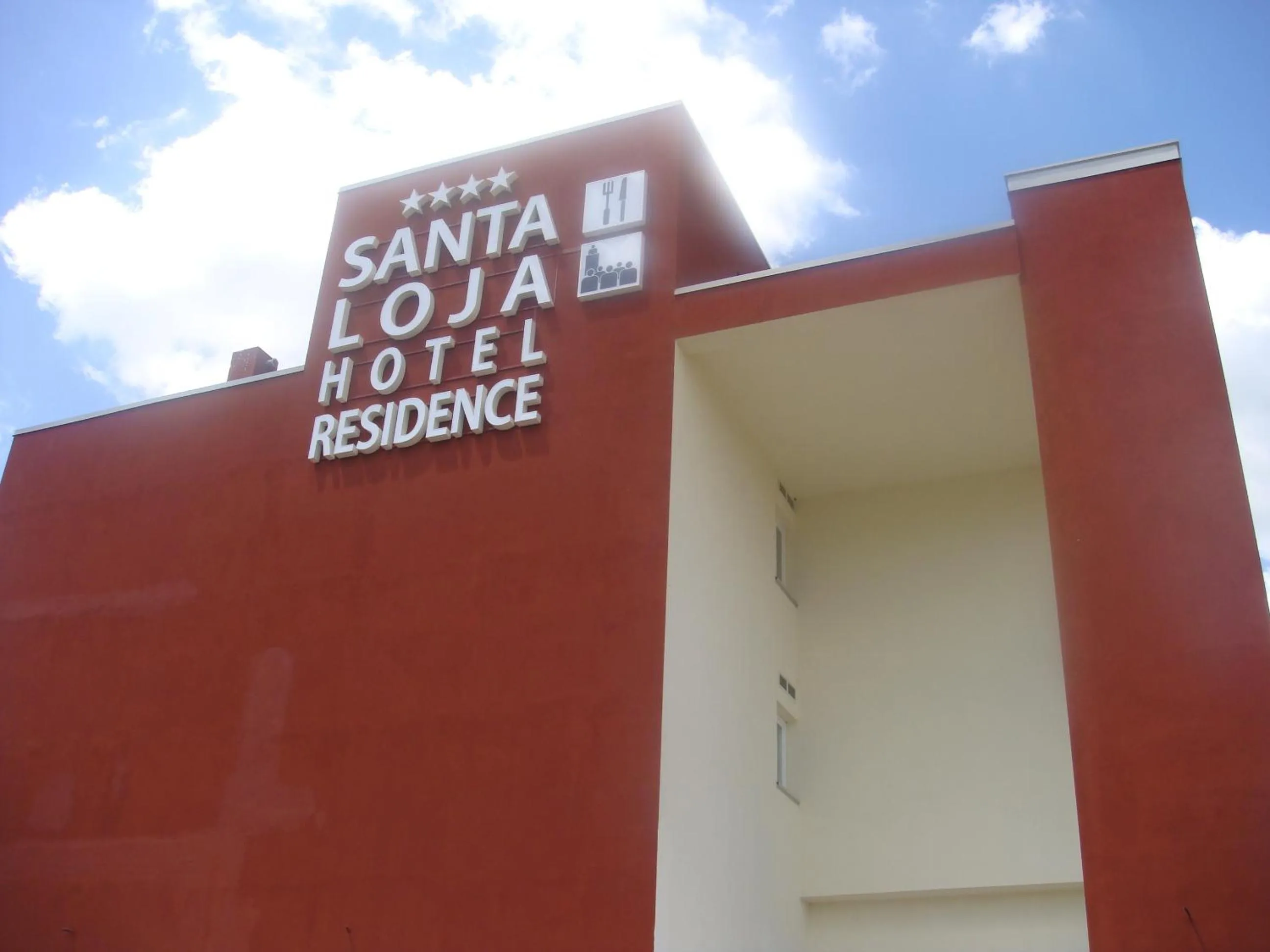 Facade/entrance in Santa Loja Hotel Residence
